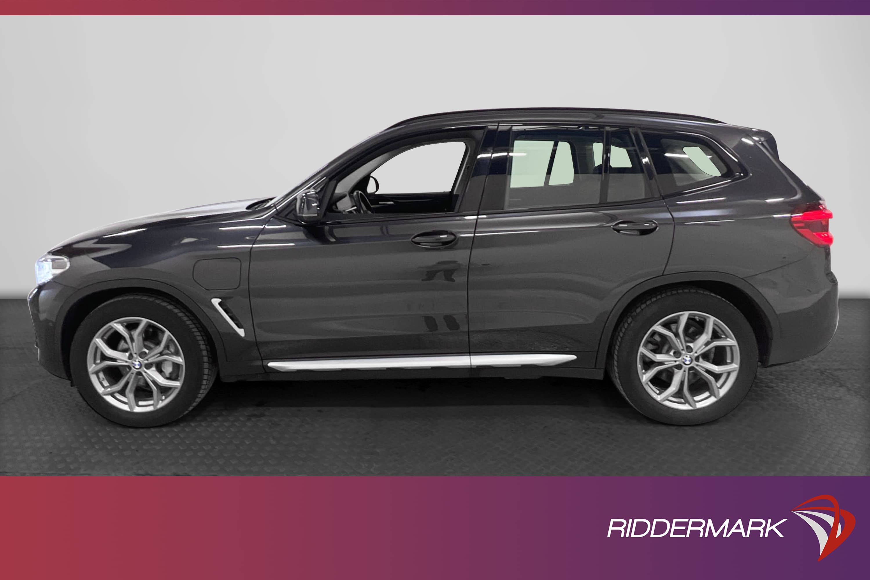 BMW X3 xDrive30e 292hk Backkamera Drag HiFi Rattvärme