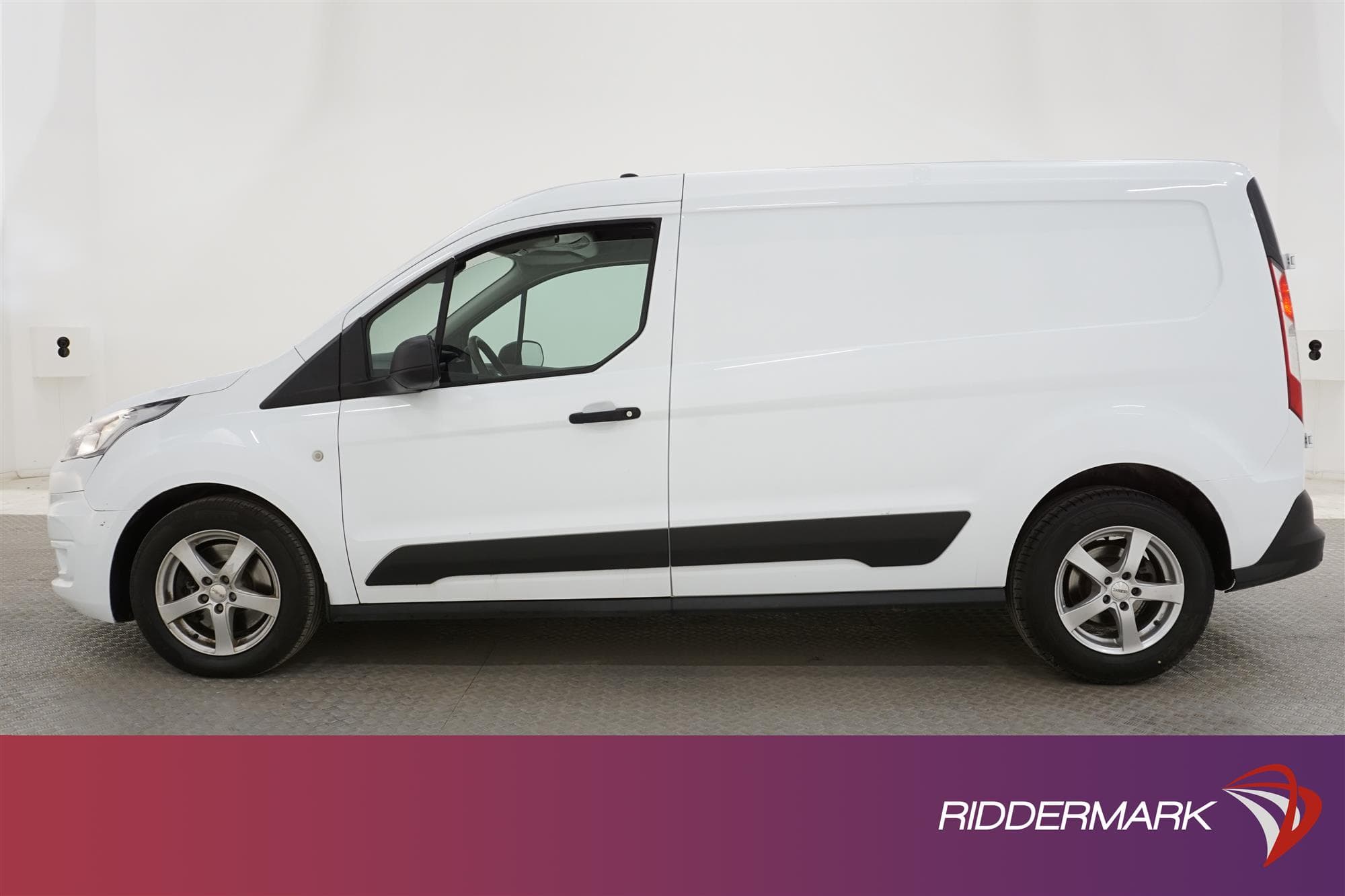 Ford Transit Connect 210 LWB