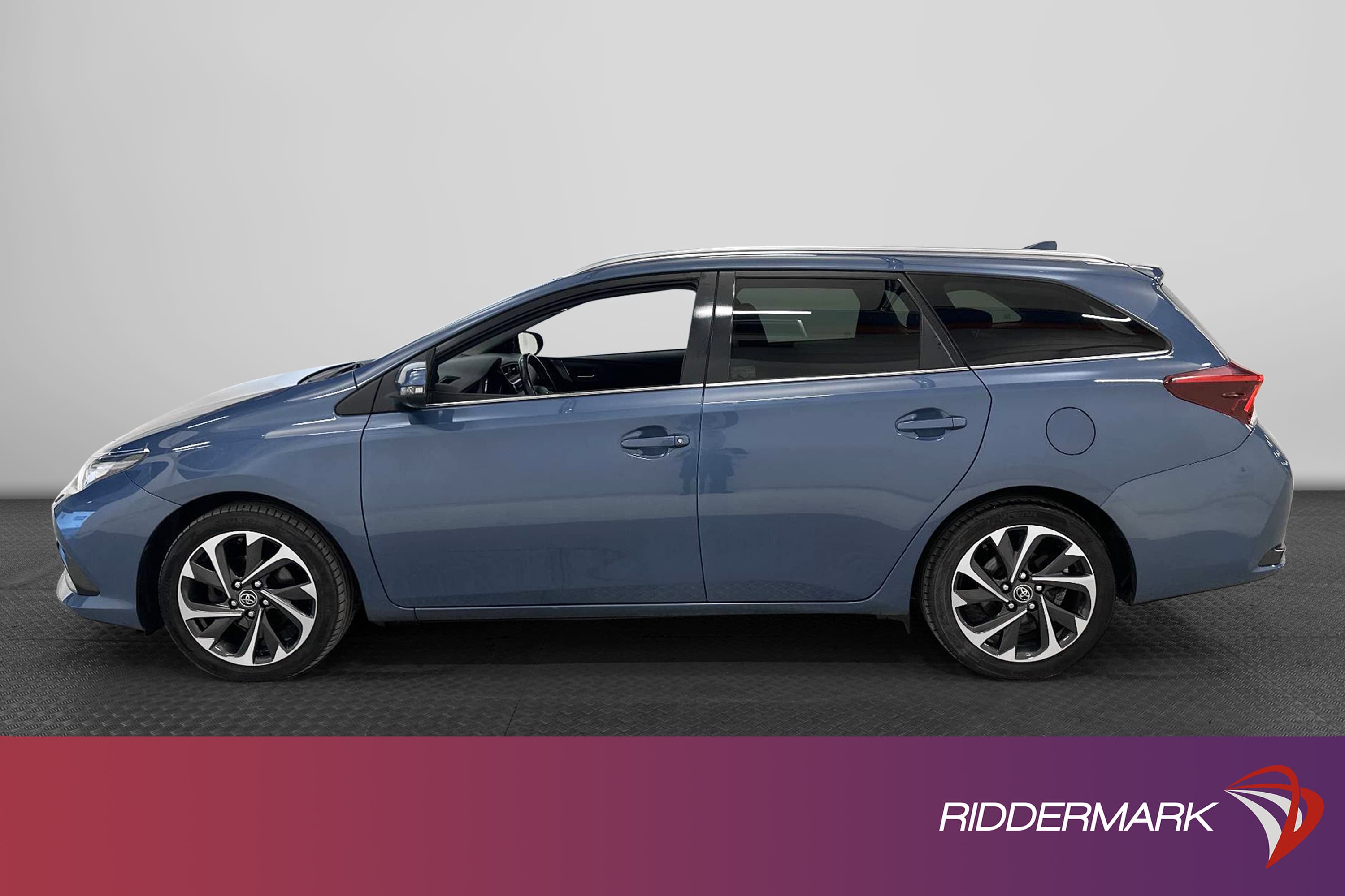Toyota Auris TS 1.2 Turbo 116hk 