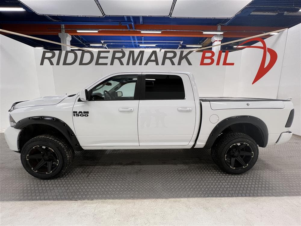 Dodge Ram Sport 1500 5.7 390hk Upphöjd Rambox Breddare 