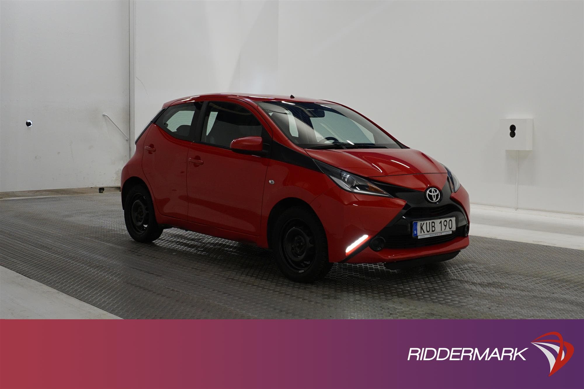 Toyota  Aygo 1.0 VVT-i 69hk Låg Skatt Nyservad 0,36L/mil