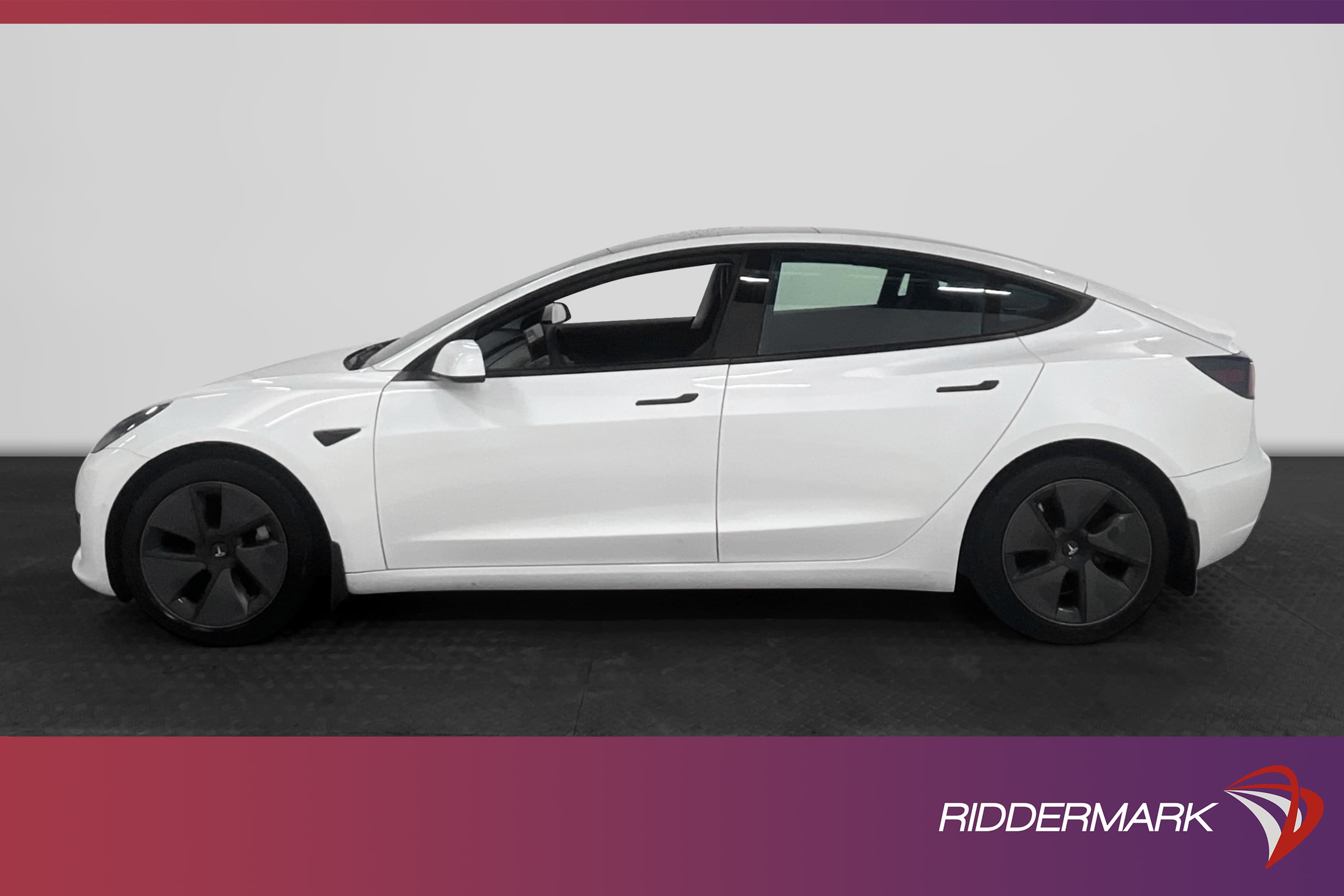Tesla Model 3 Standard Range Plus 325hk