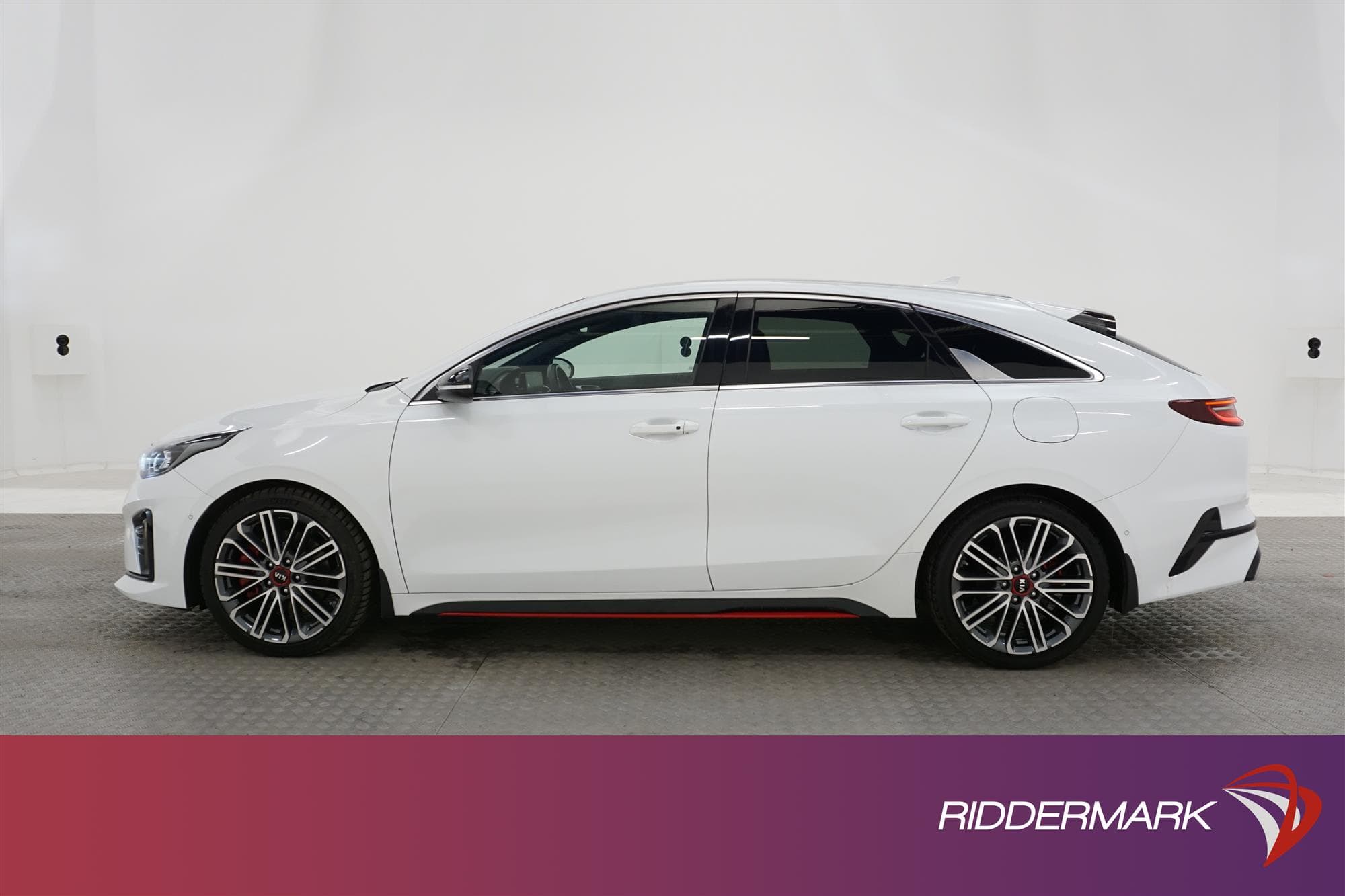 Kia ProCeed GT 1.6 T-GDI 204hk