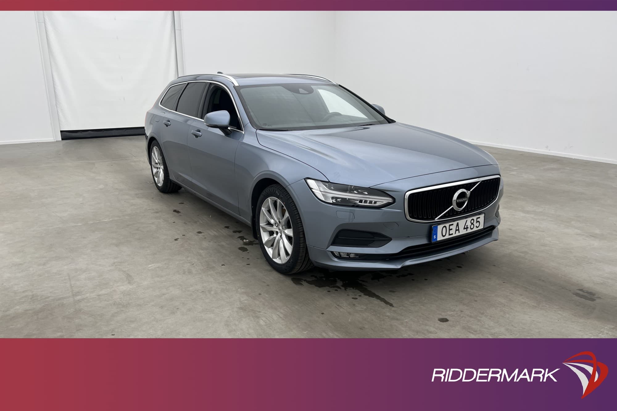Volvo V90 D4