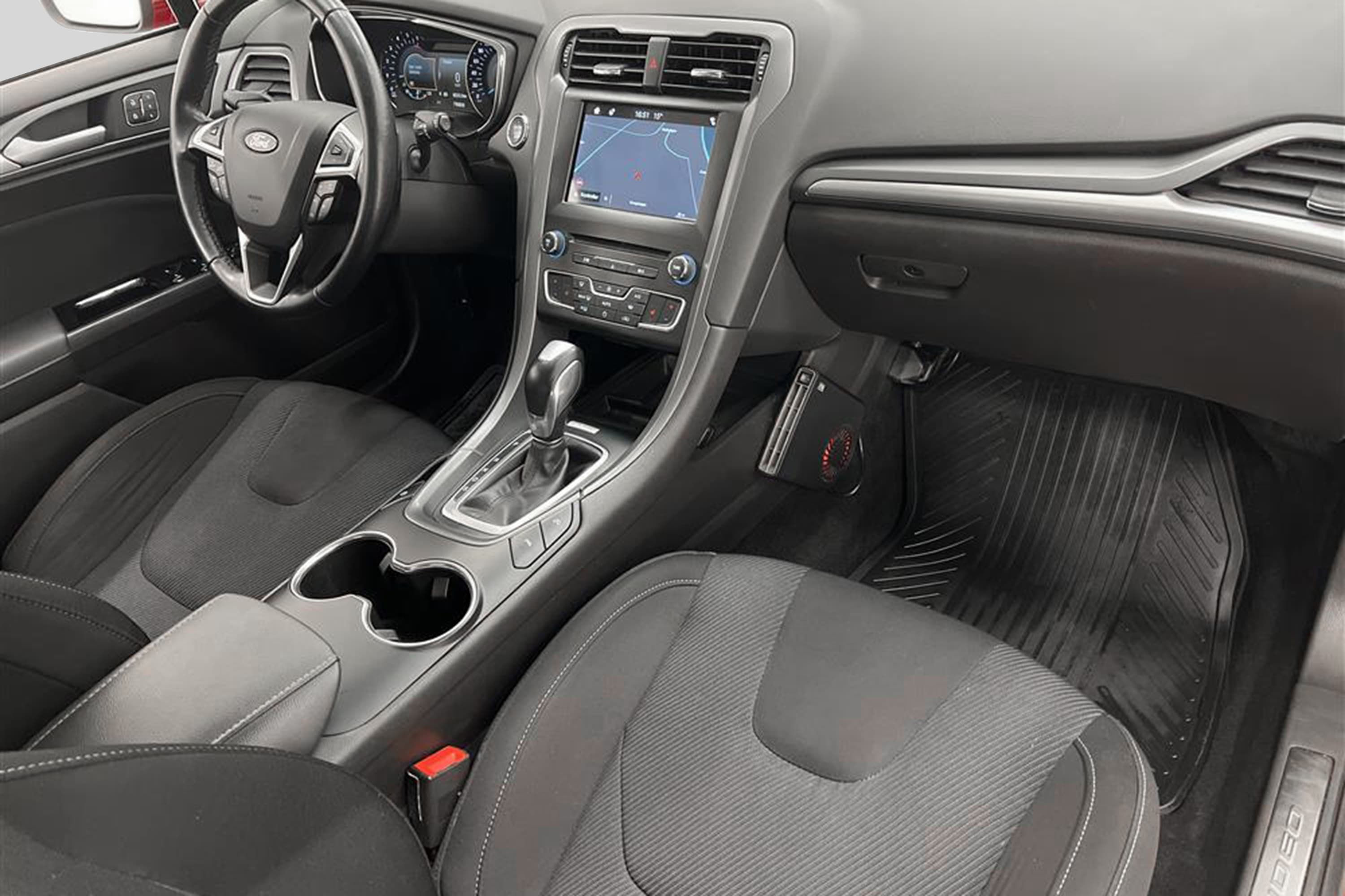 Ford Mondeo 2.0 TDCi AWD 180hk Navi Kamera Värmare 0,52l/mil
