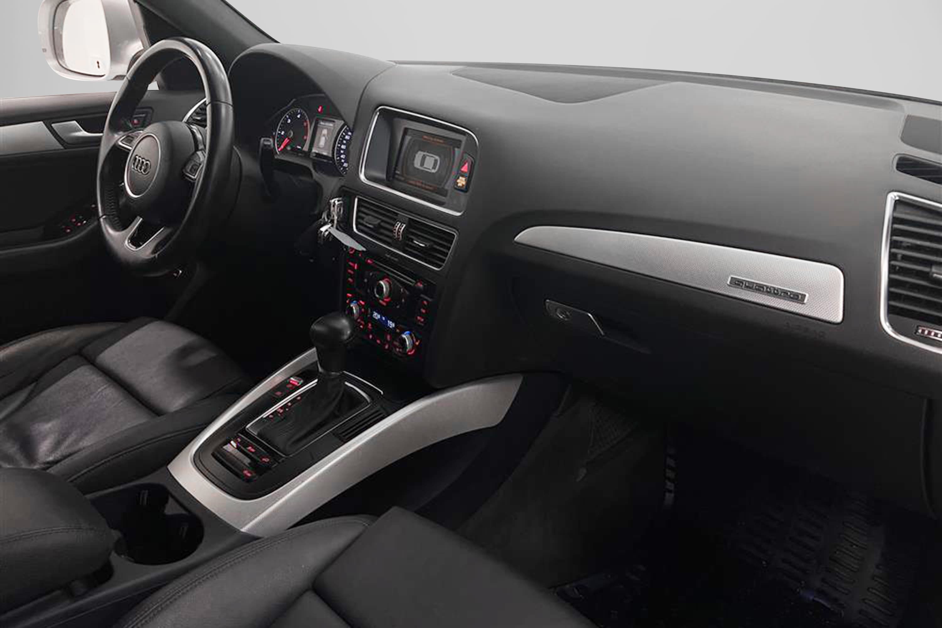 Audi Q5 2.0 TDI Quattro 177hk S-line Drag Skinn 0,6l/mil
