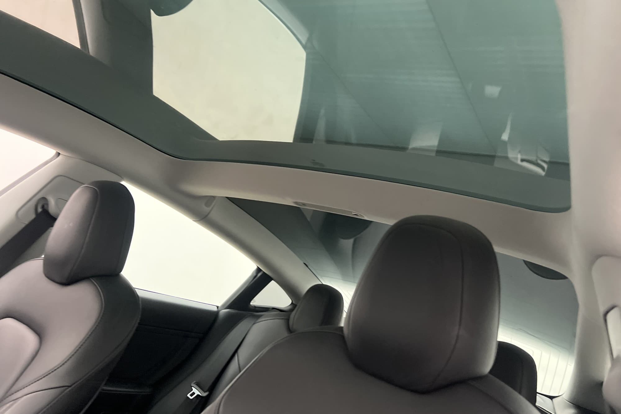 Tesla Model 3 Standard Range Plus Svensksåld Autopilot