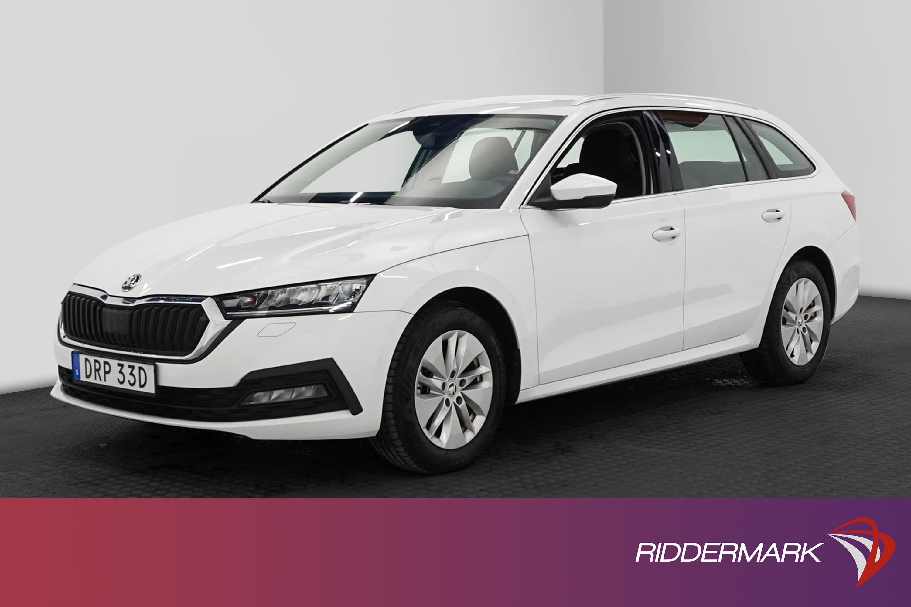 Skoda Octavia TSI Cockpit Keyless Drag Navigation MOMS