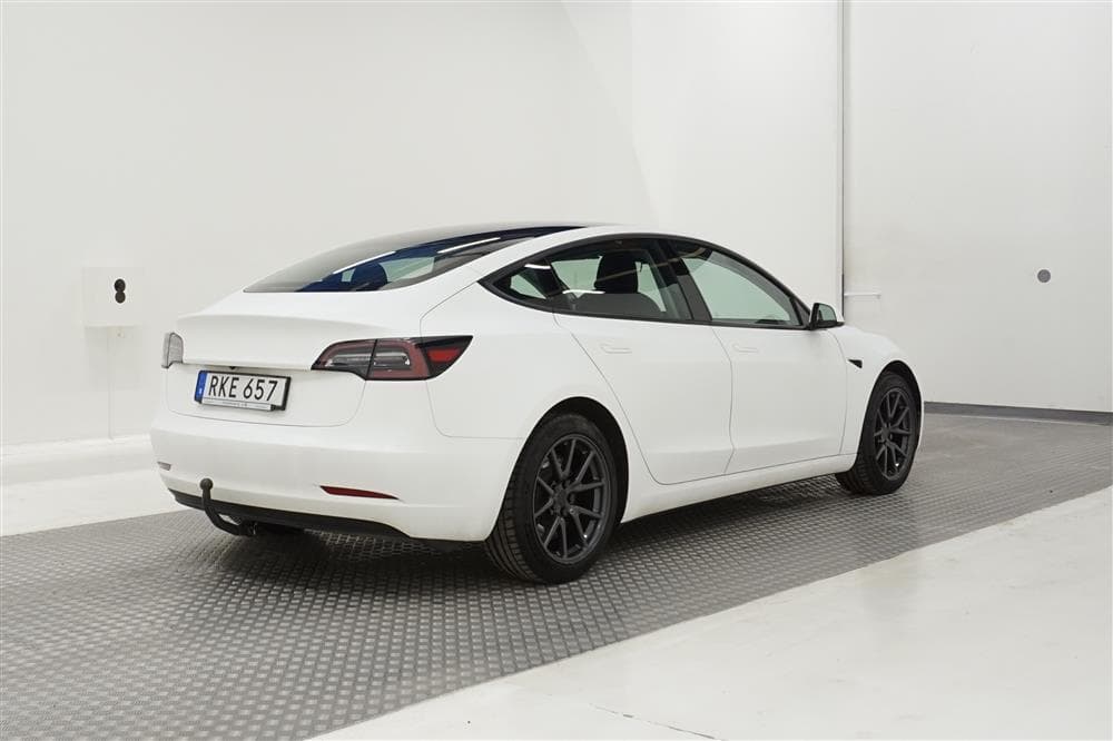 Begagnad Tesla Model 3 Long Range AWD 440hk 2019 Riddermark Bil