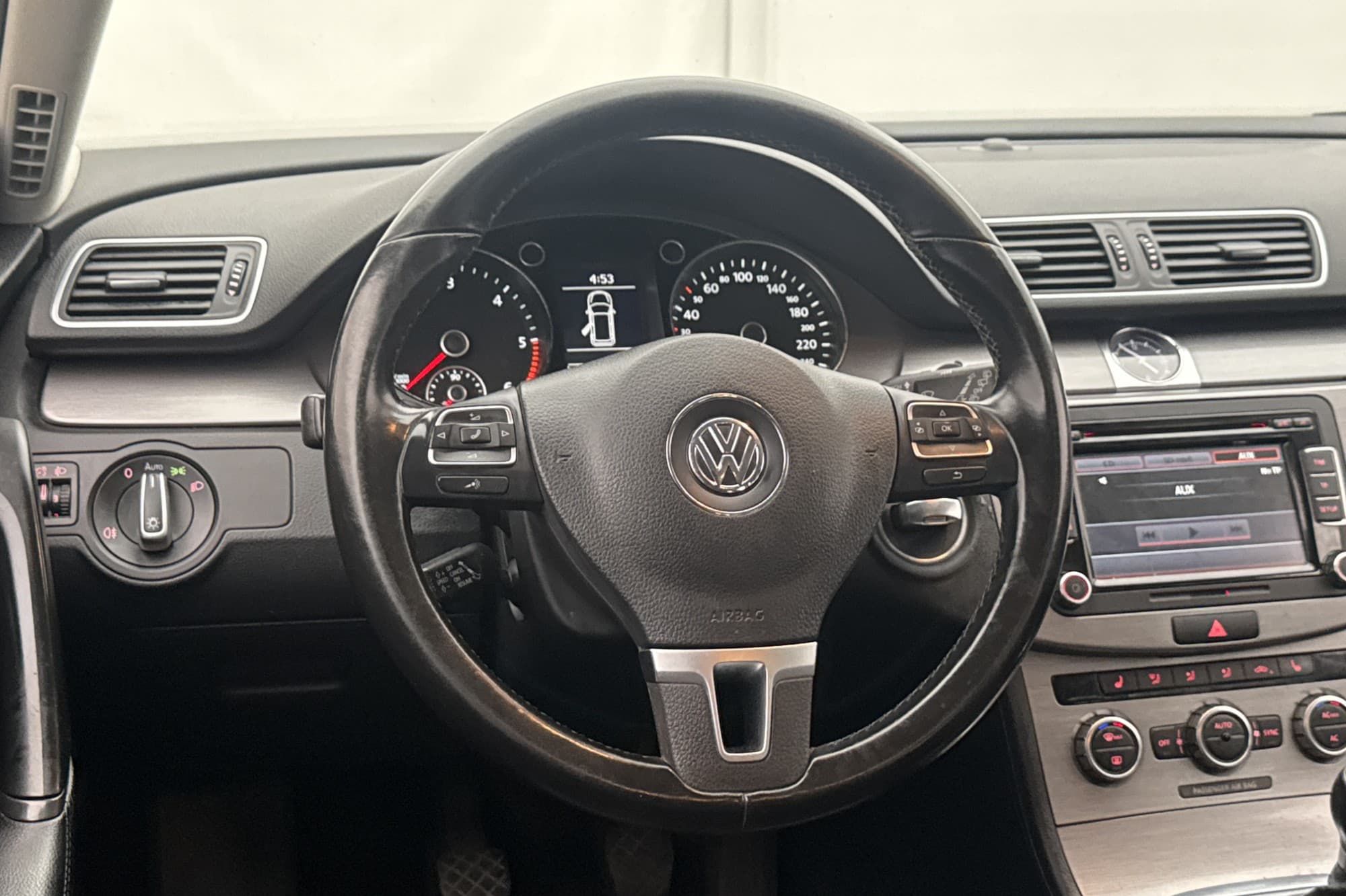 Volkswagen Passat 2.0 TDI 4Motion 140hk LED-Ramp Skinn Drag