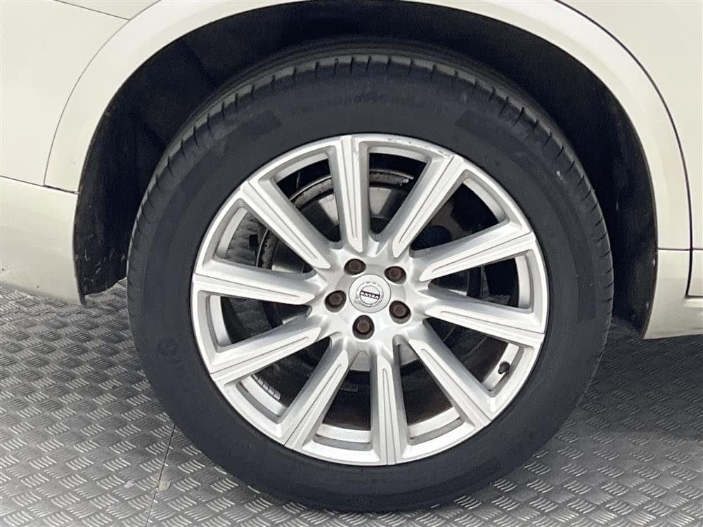 Volvo XC90 D5 AWD 235hk Inscription B&W 7-Sits Värmare Skinninteriör