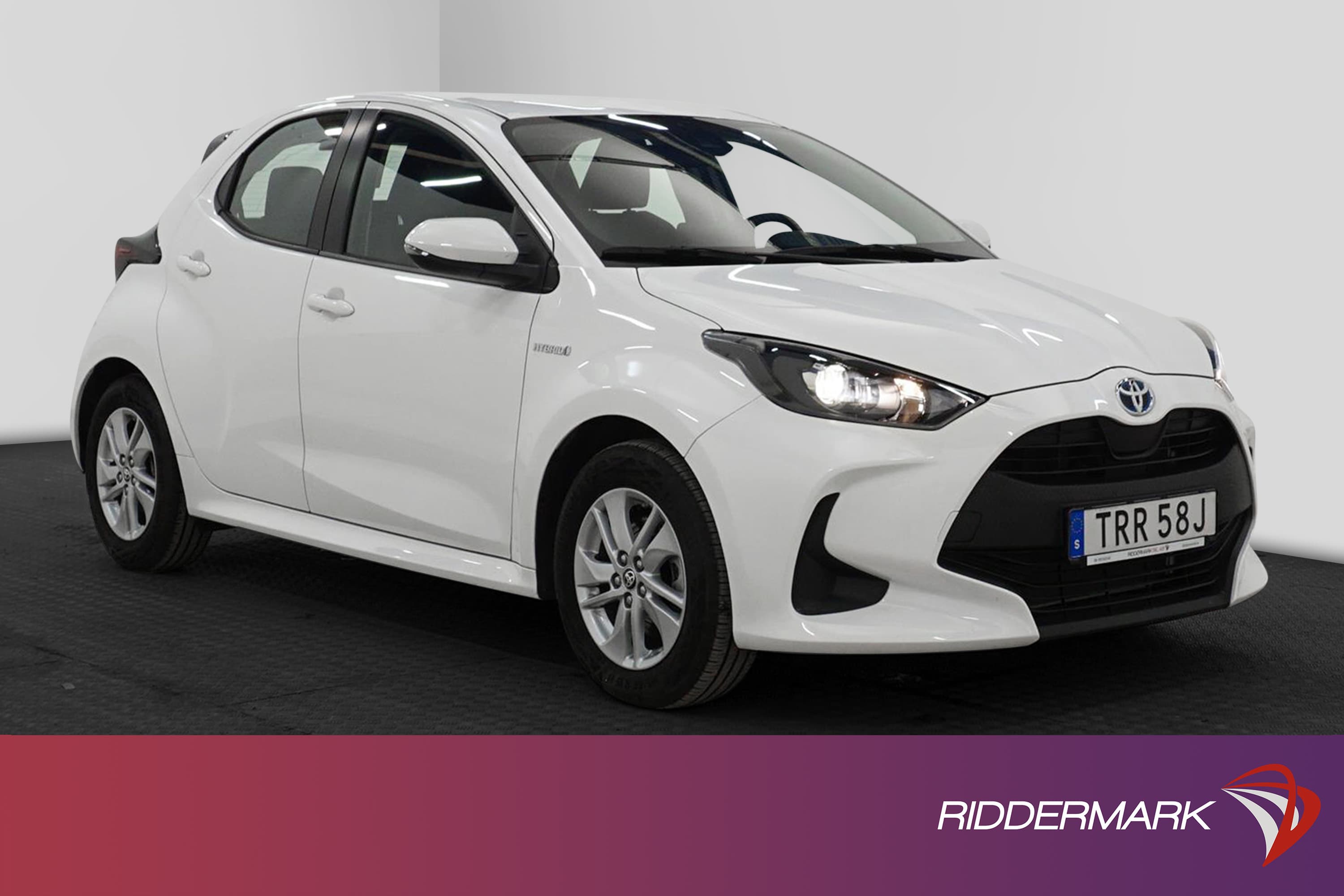 Toyota Yaris Hybrid CVT 116hk B-Kam Låg Skatt 0,28L/mil