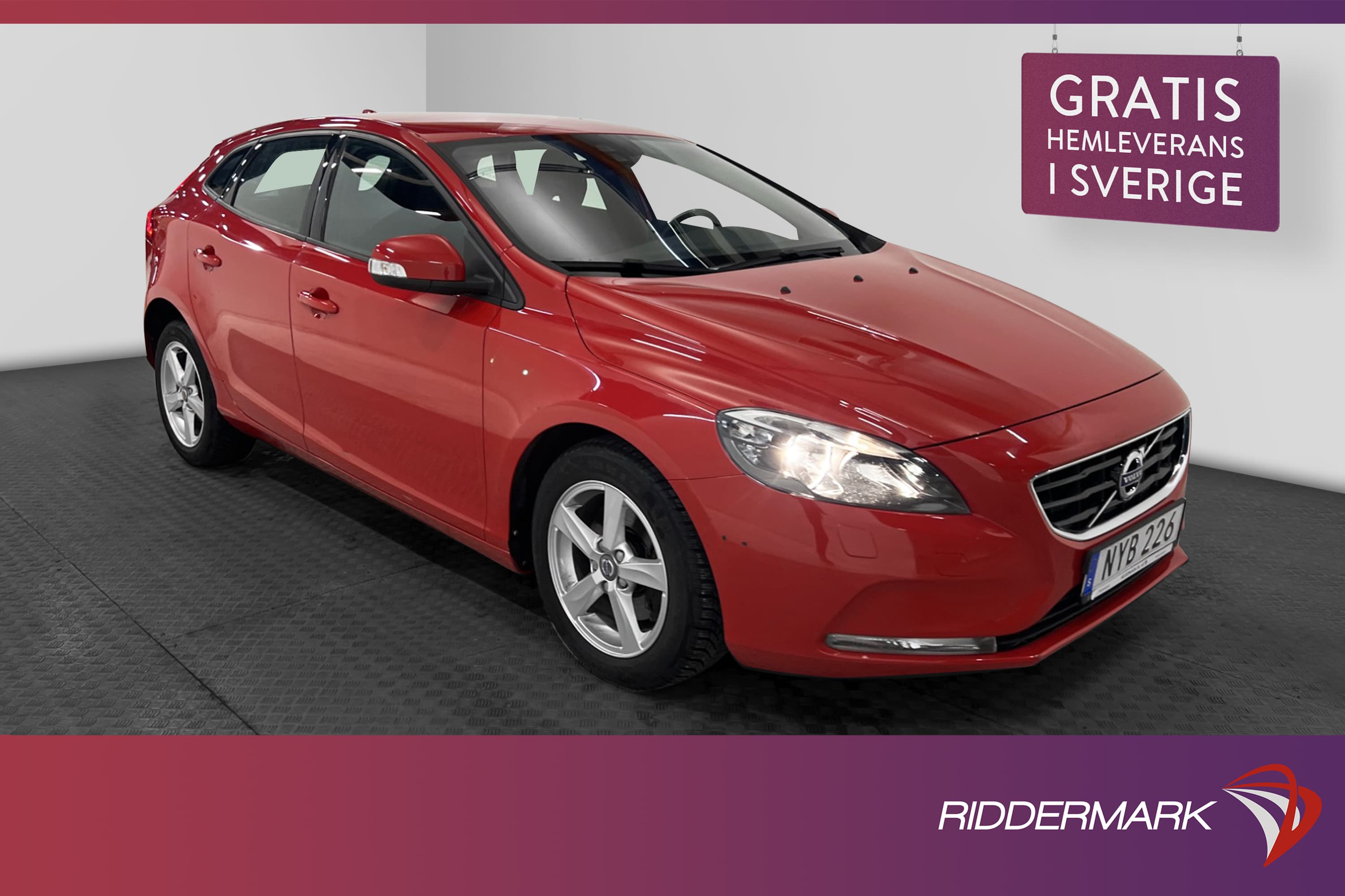 Volvo V40 T2 122hk