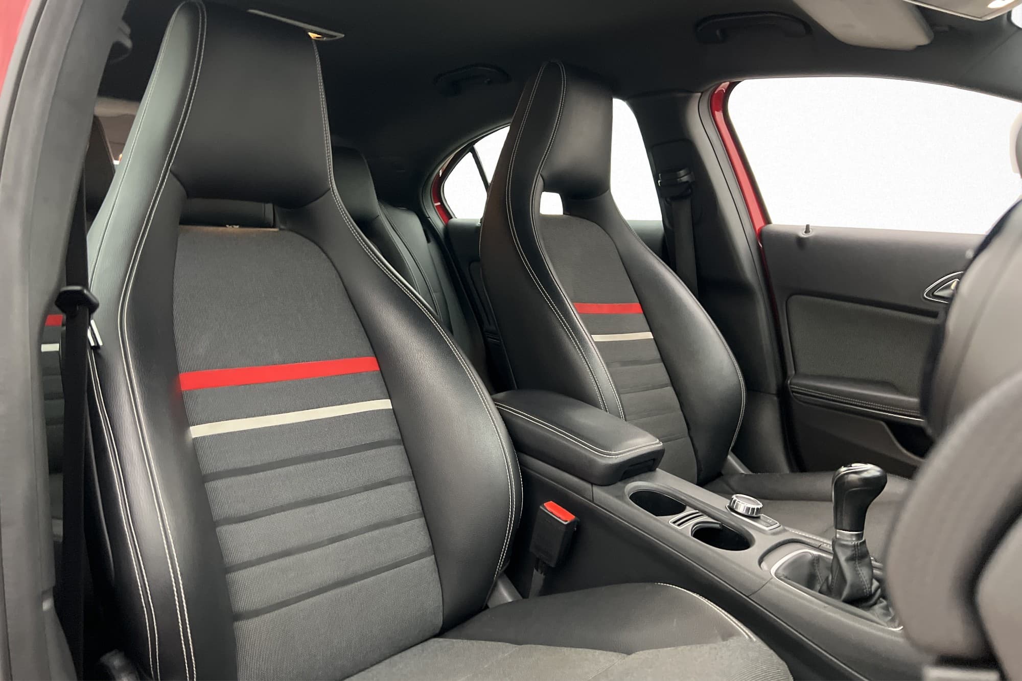 Mercedes-Benz A180 122hk Style Sportstolar Farthållare