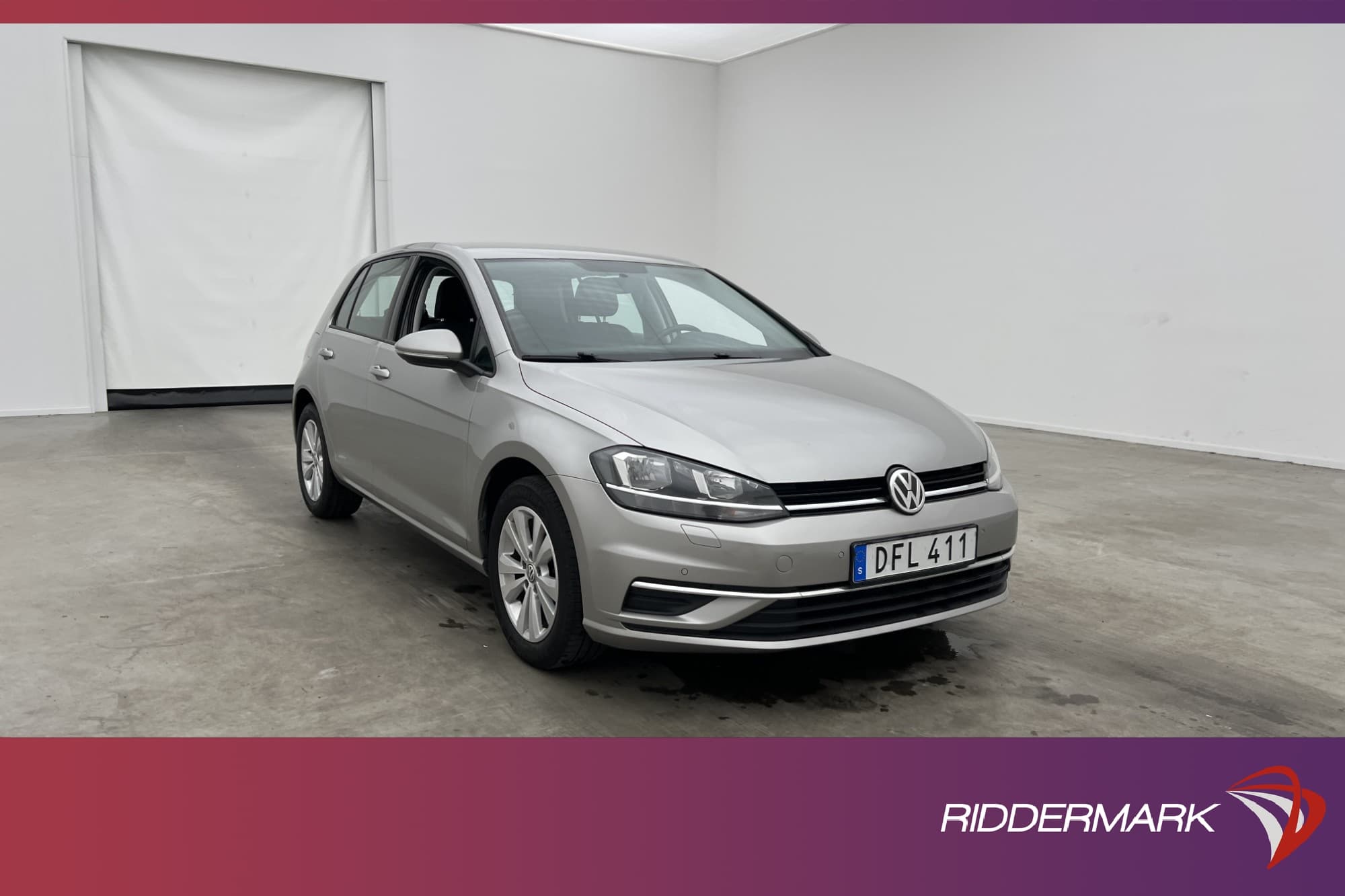 Volkswagen Golf 1.0 TSI 110hk Style CarPlay Sensorer Adaptiv
