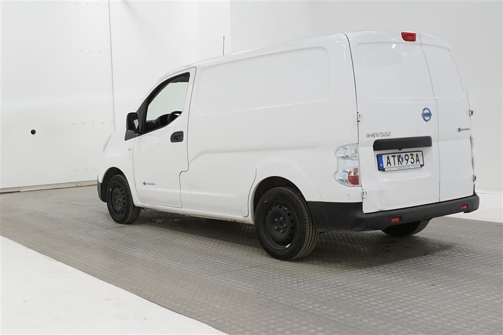 Nissan e-NV200 40,0 kWh 109hk El-skåpbil Kamera Moms 