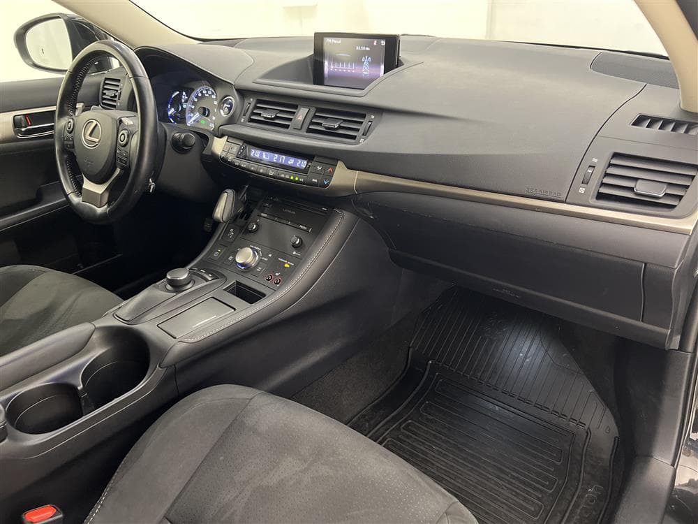 Lexus CT 200h 1.8 CTV 136hk Hybrid Kamera Välserv 0,41l/mil