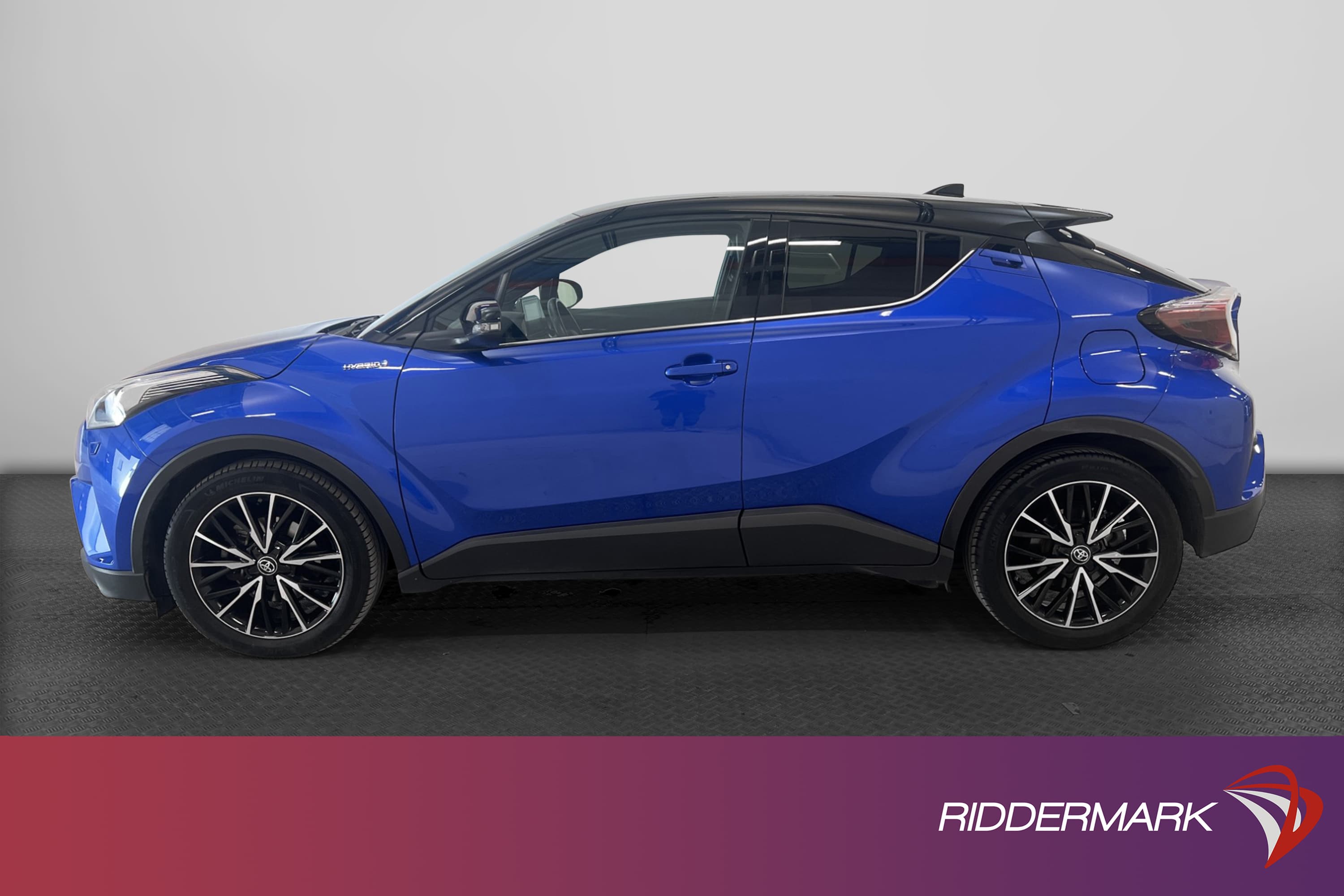 Toyota C-HR Hybrid CVT 122hk