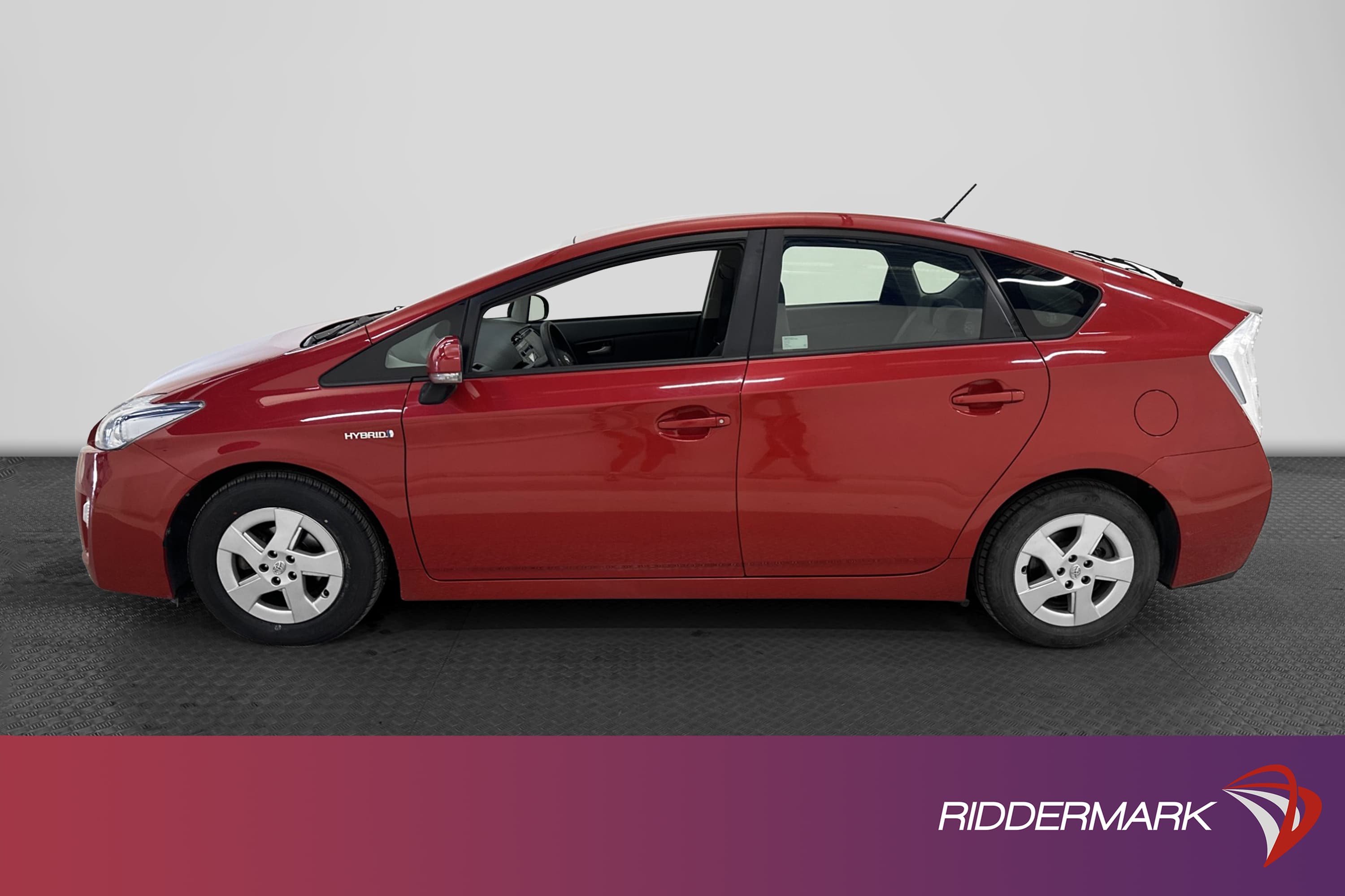 Toyota Prius  CVT 136hk