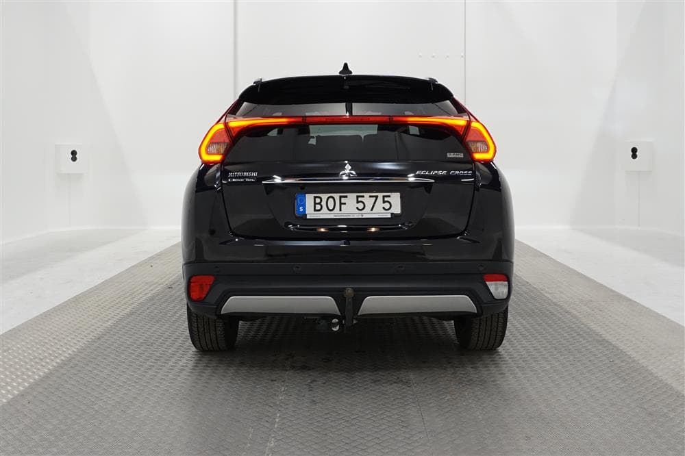 Mitsubishi Eclipse Cross 1.5 4WD 163hk HUD Pano 360° Värmare