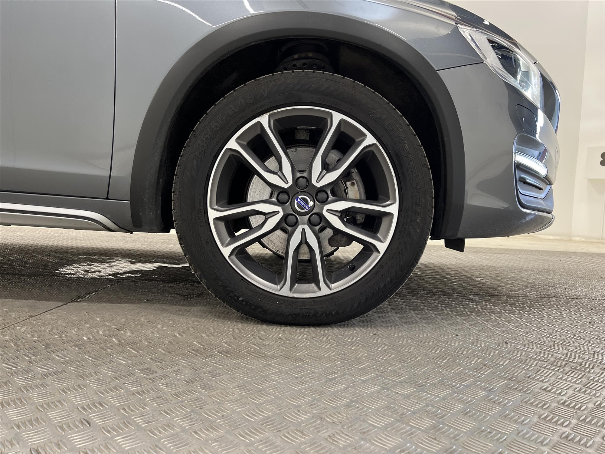 Volvo V60 Cross Country D3 150hk Summum Voc D-Värm Navi