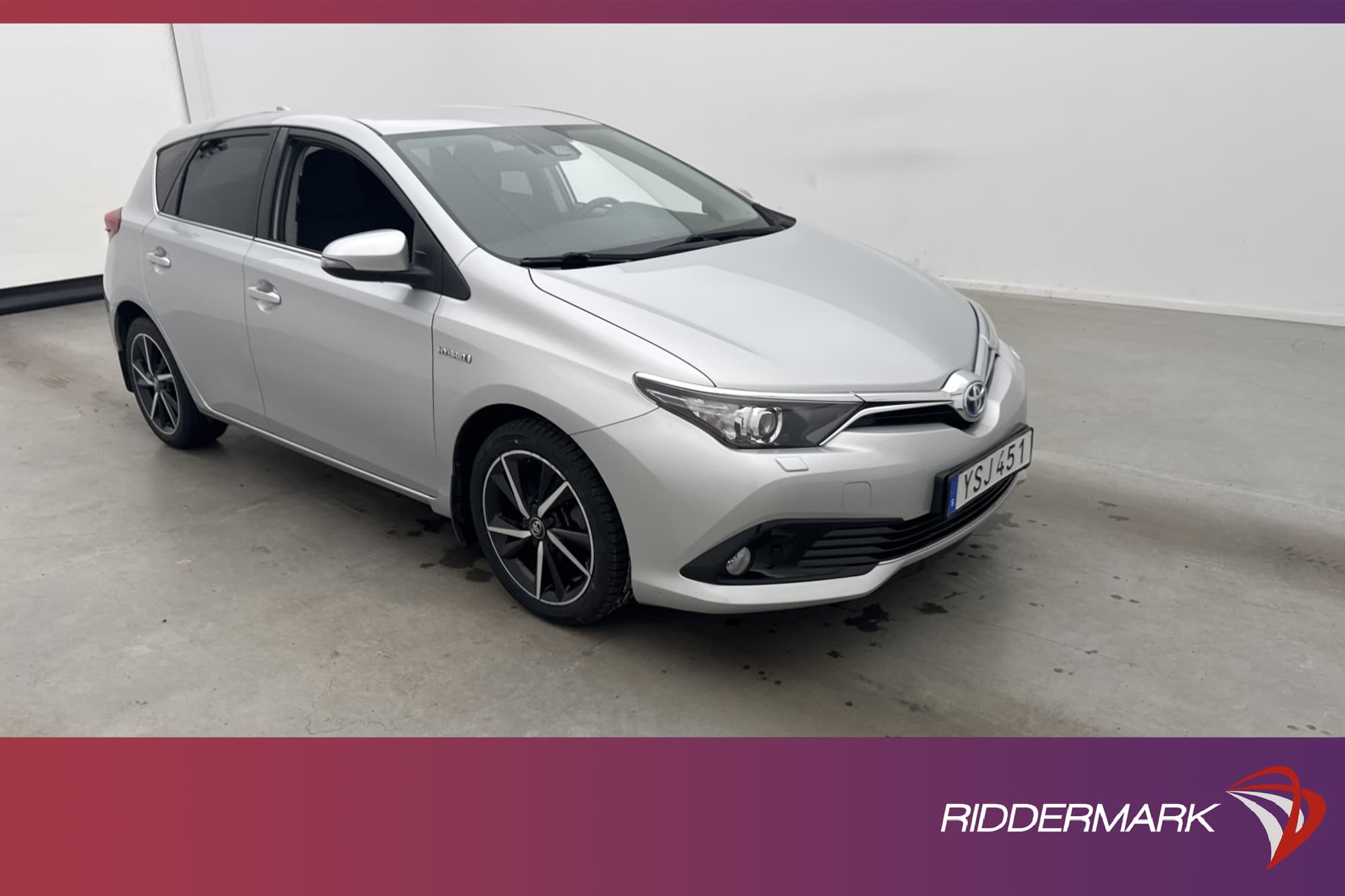 Toyota Auris Hybrid 136hk