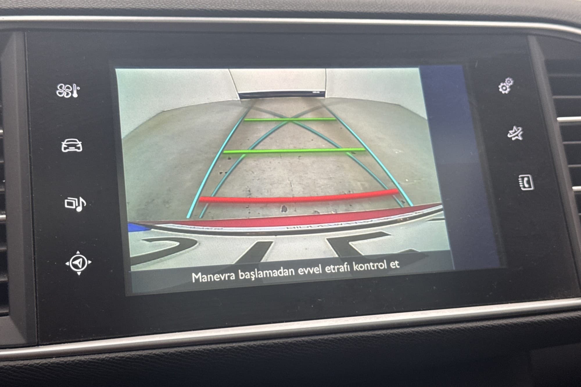Peugeot 308 1.6 120hk Allure Panorama Kamera Navi Keyless 