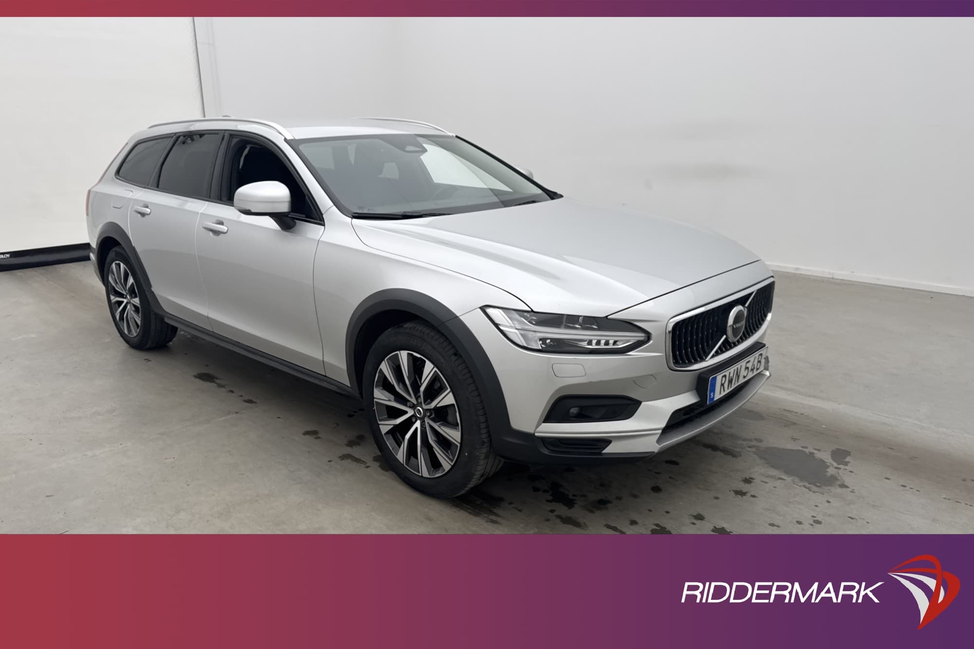 Volvo V90 Cross Country B4 AWD Advanced VOC Värm H/K Kamera