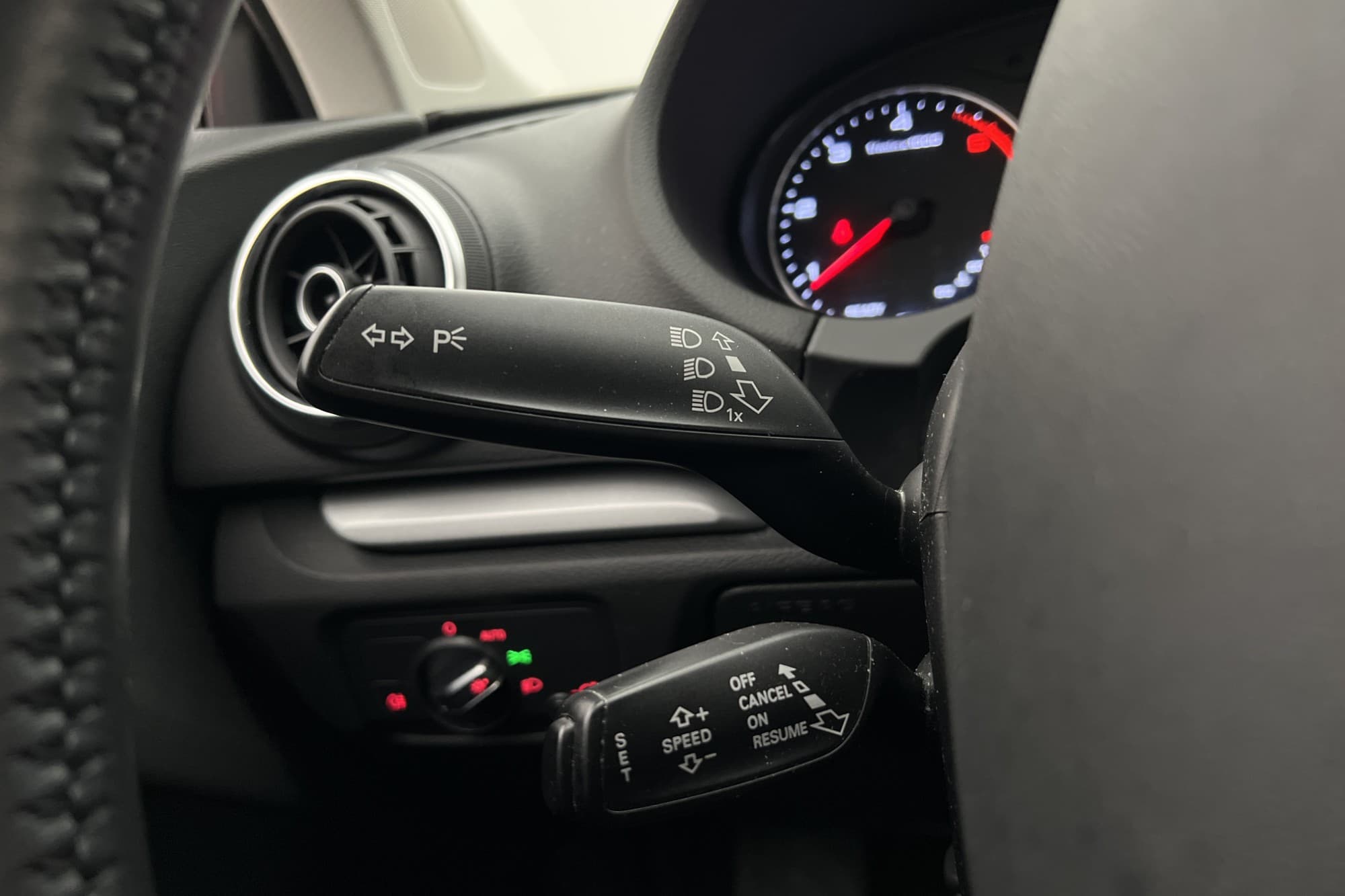 Audi A3 Sportback 1.6 TDI Attraction P-Sensorer Bluetooth