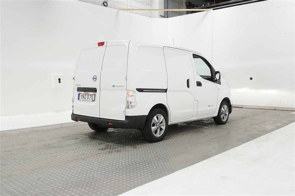 Nissan e-NV200 40kWh Automat Navi Kamera Moms 
