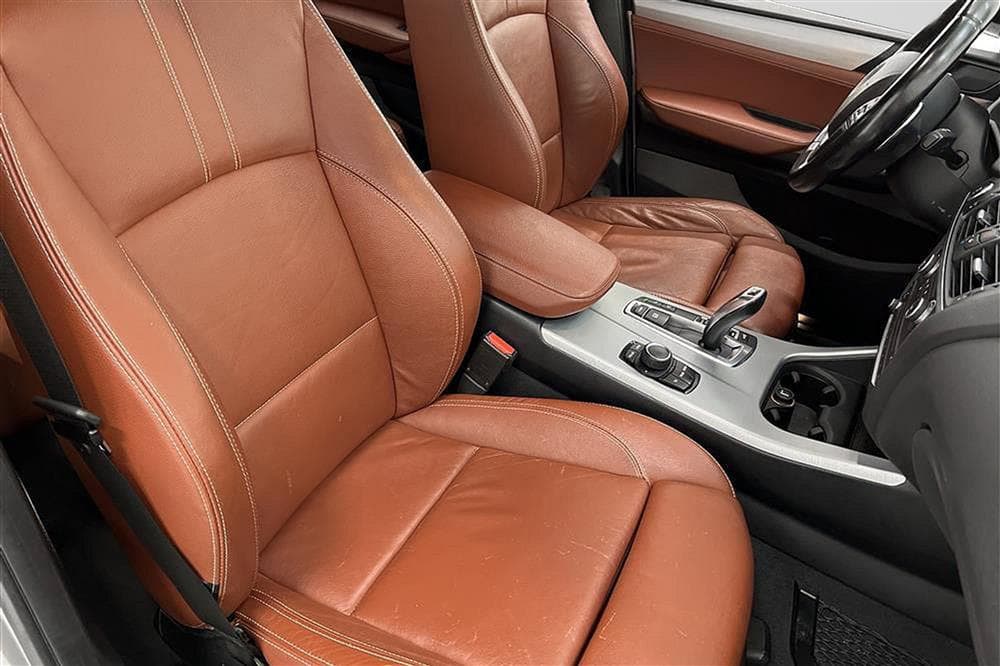 BMW X3 xDrive30d 258hk M-Sport Skinn B-Kamera Draginteriör