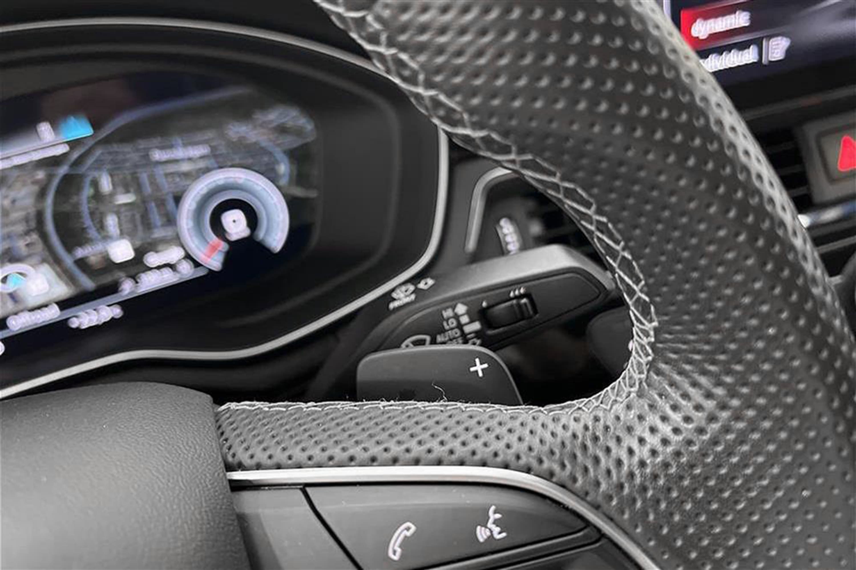 Audi A4 40 TDI 204hk Quattro S-Line D-Värm Cockpit Matrixinteriör