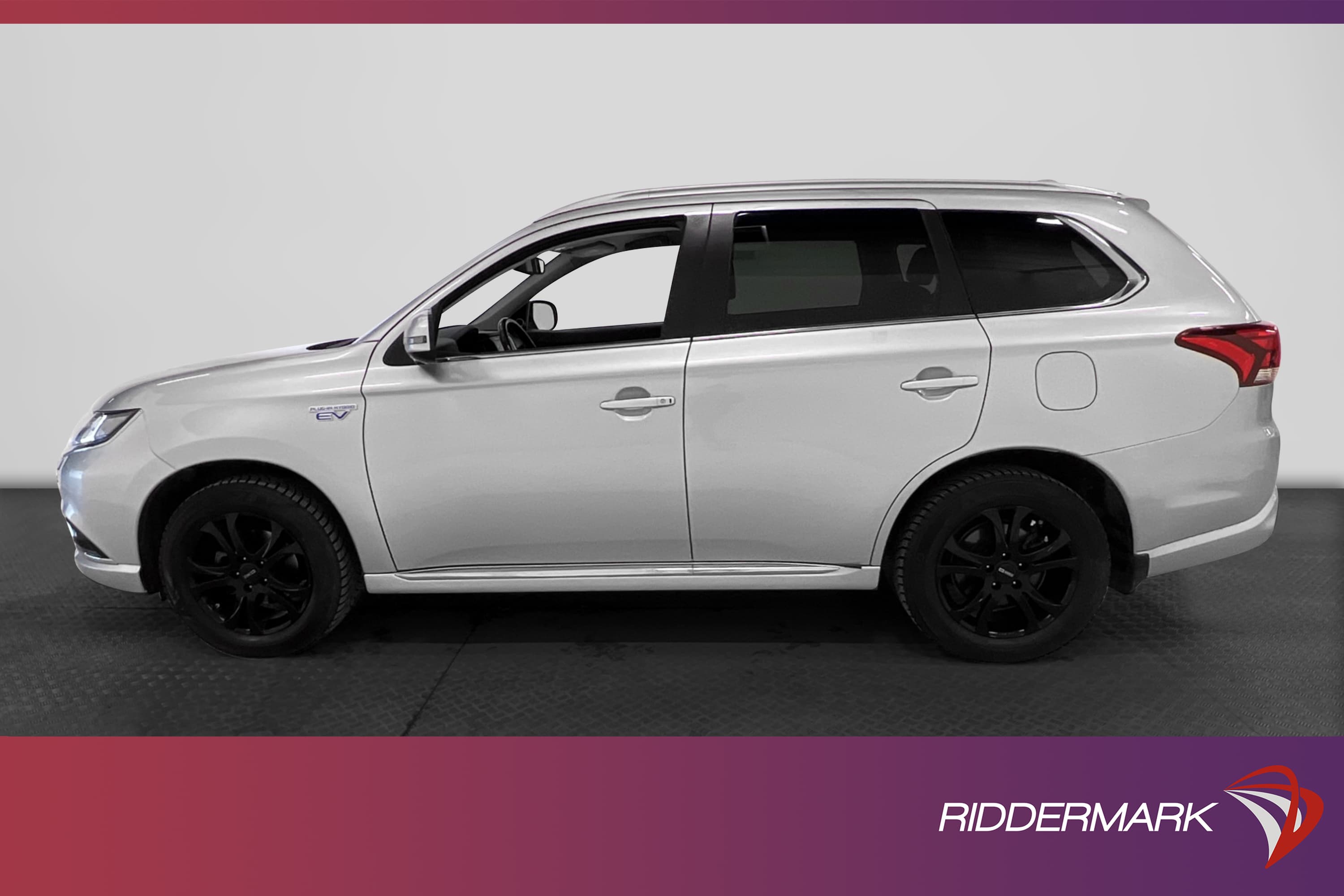 Mitsubishi Outlander PHEV 4WD