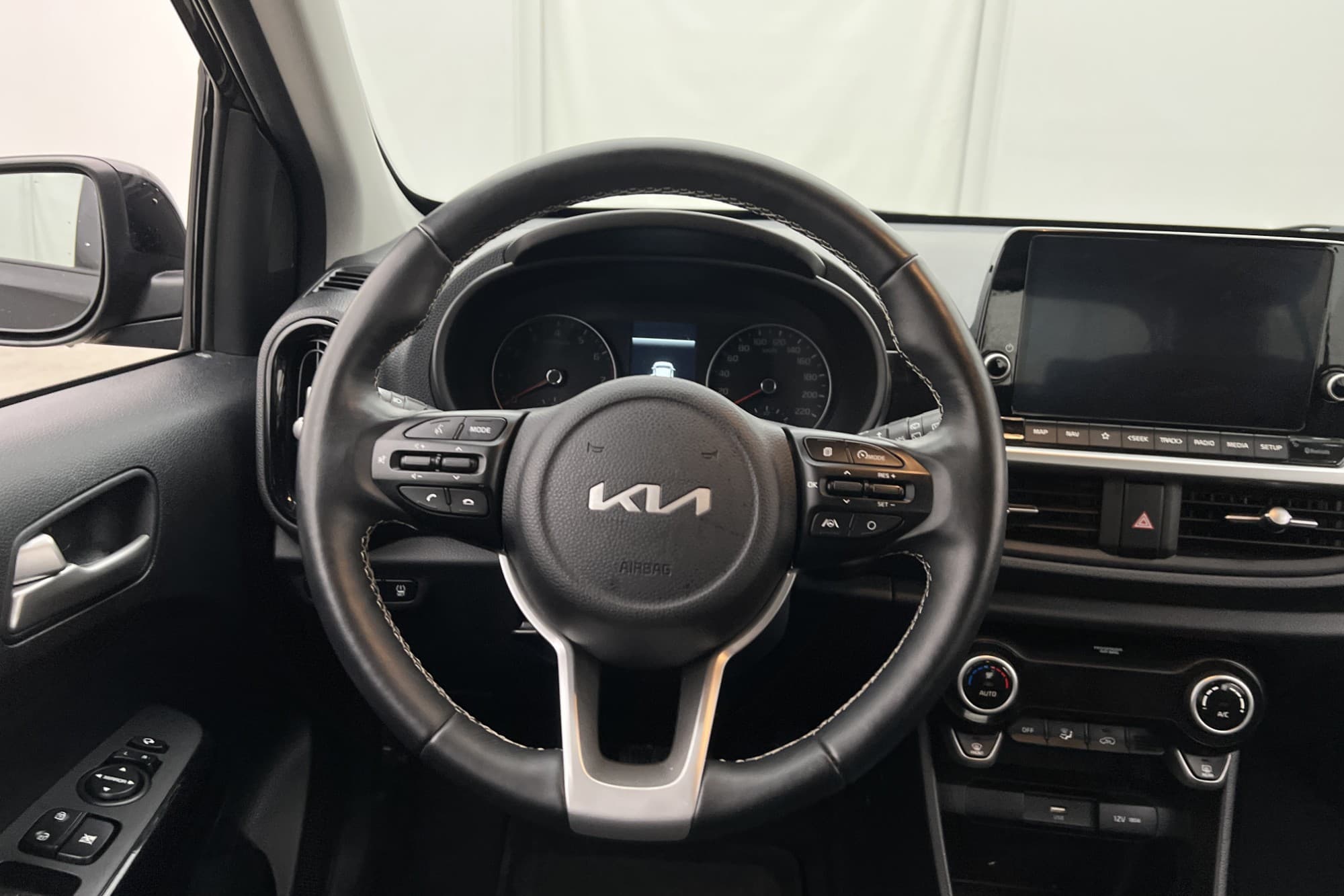 Kia Picanto 1.0 67hk Advance Kamera CarPlay Rattvärme MOMS