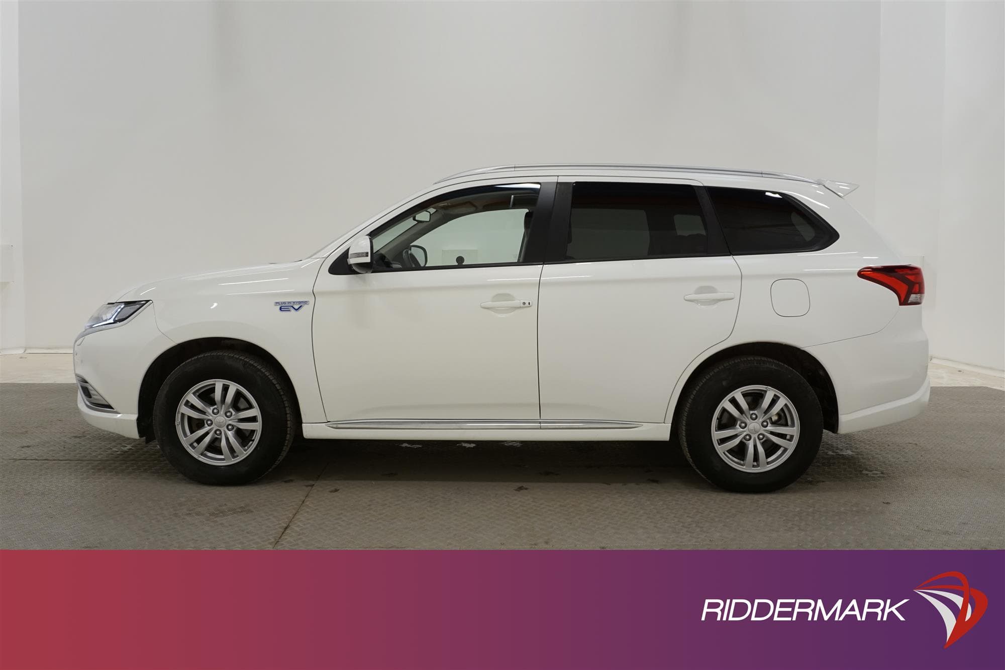 Mitsubishi Outlander PHEV 4WD 230hk