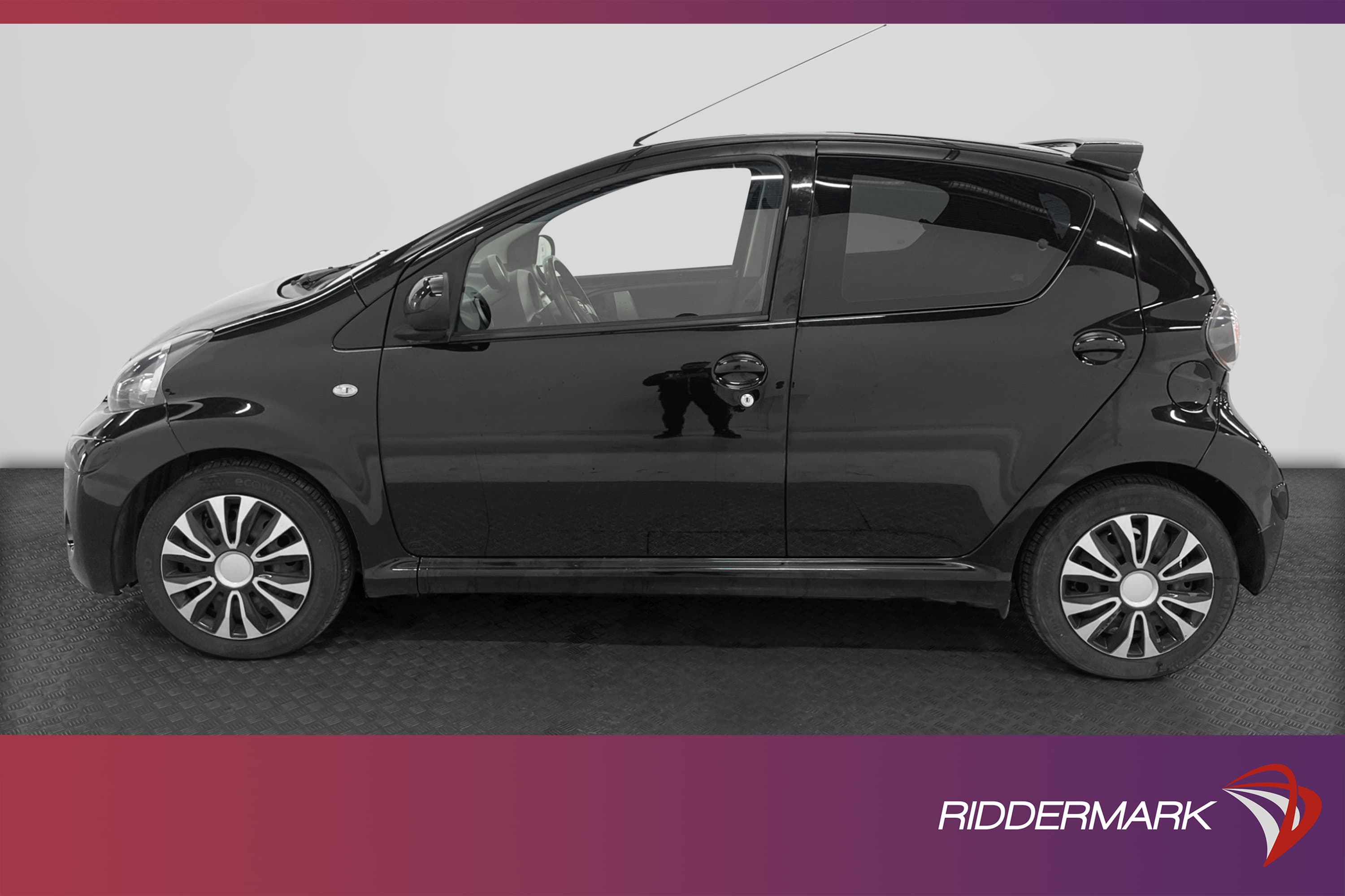 Toyota Aygo 1.0 VVT-i 68hk Nyservad