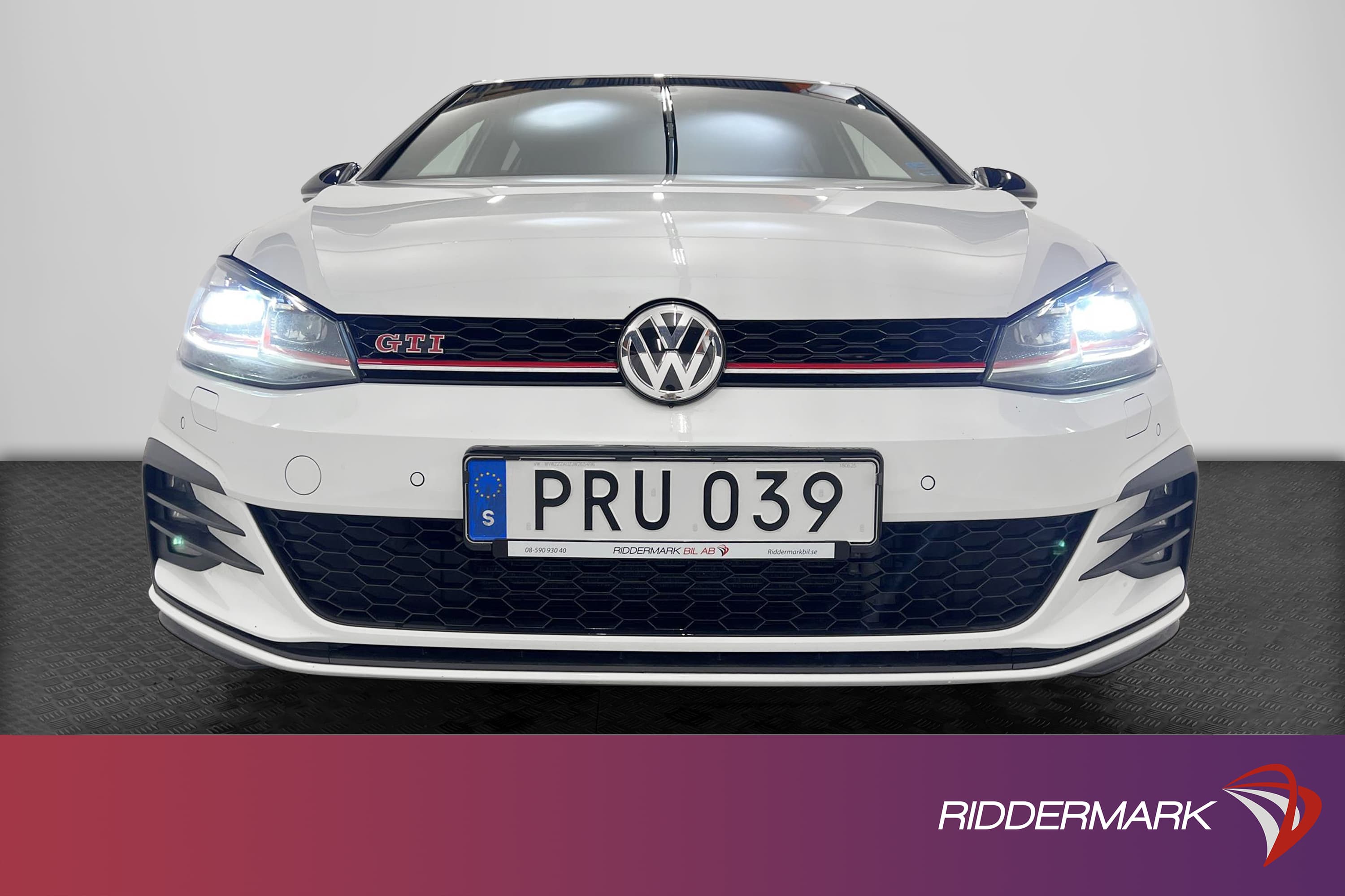 Volkswagen Golf GTI Performance DSG 245hk Kamera Active info