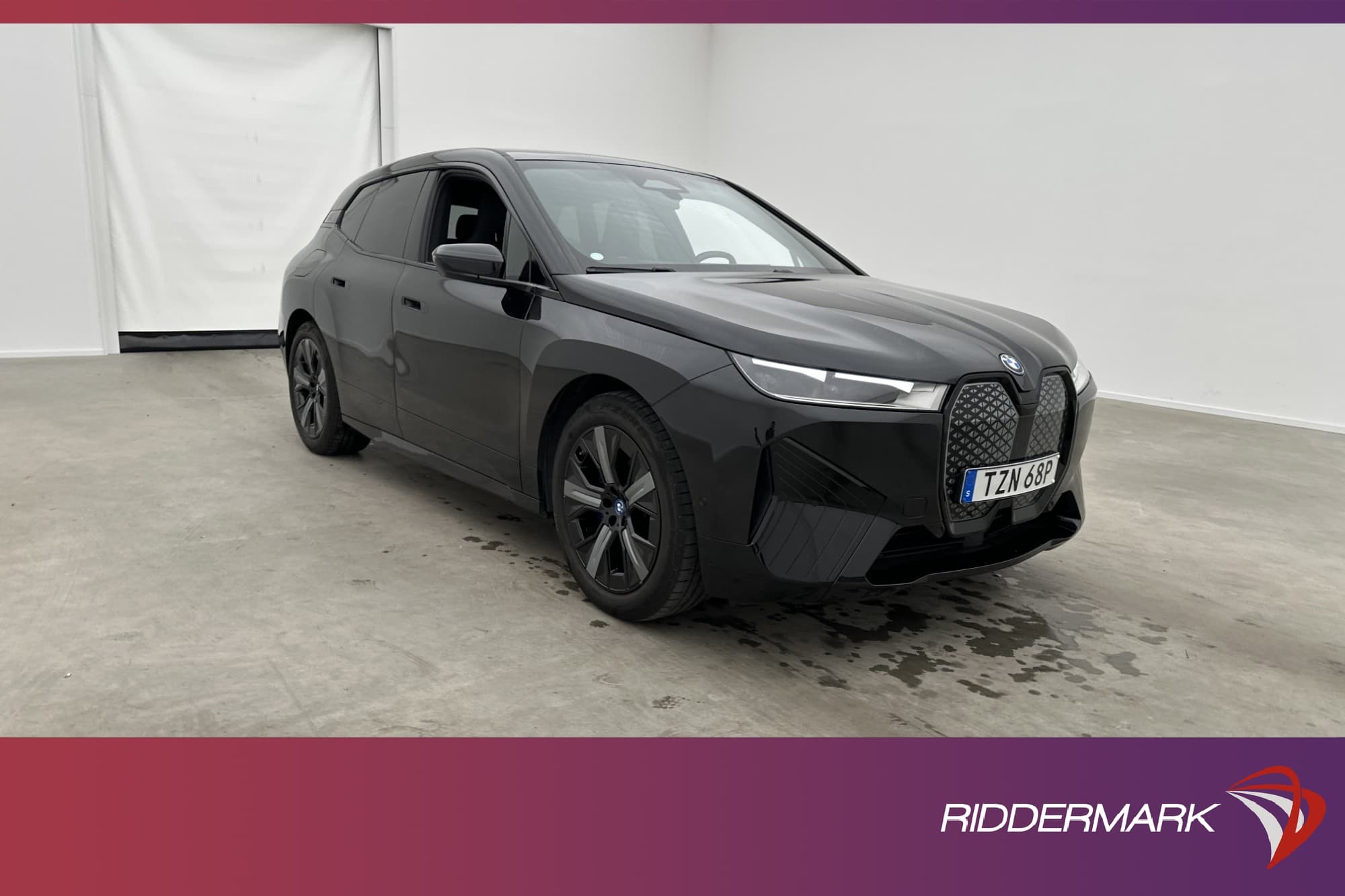 BMW iX xDrive40 326hk