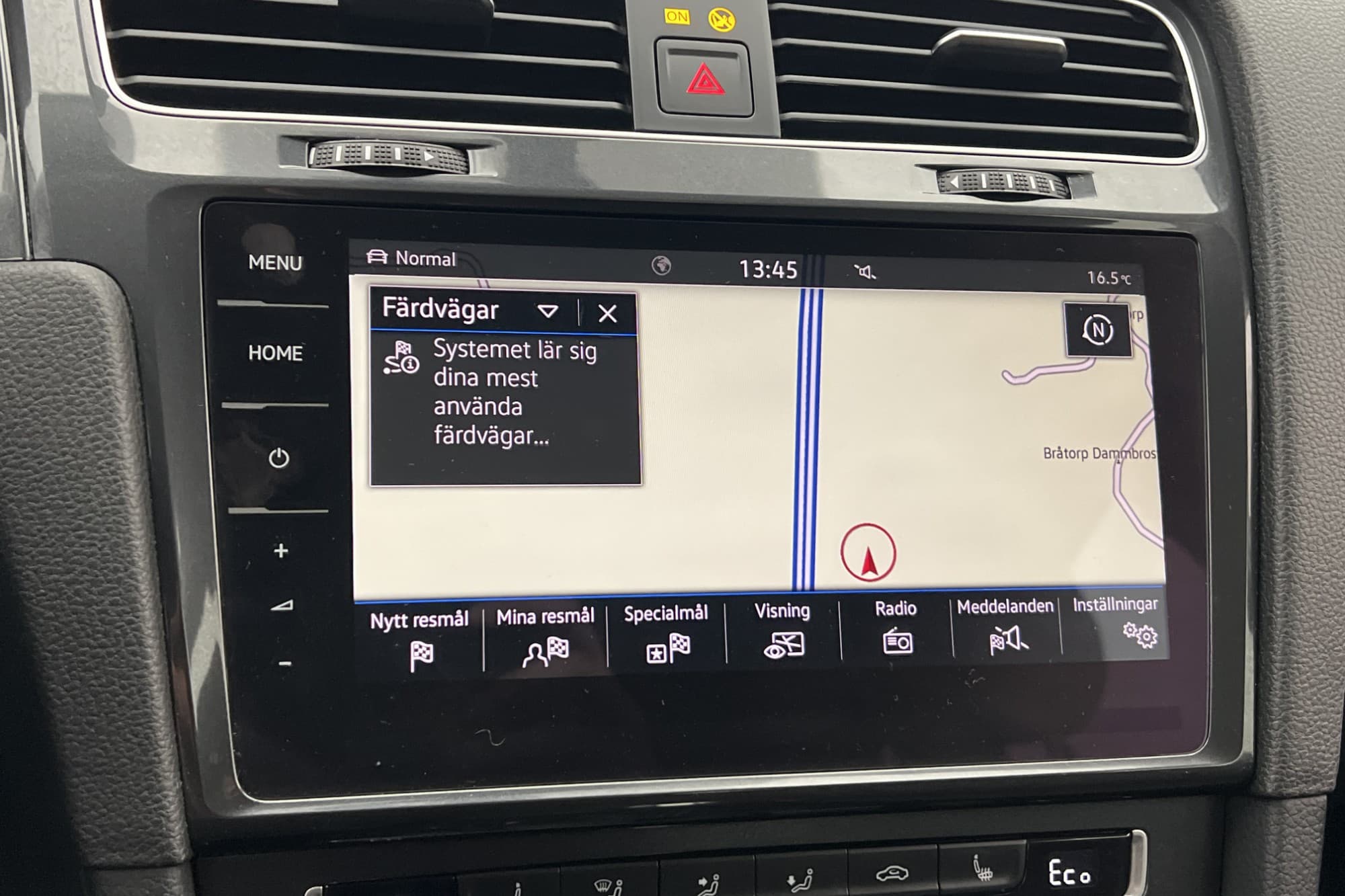 Volkswagen e-Golf 35,8 kWh 136hk Pluspaket Navi CarPlay