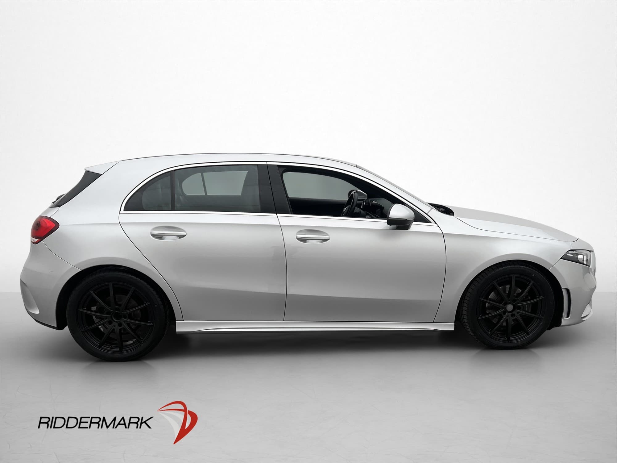 Mercedes-Benz A180 136hk AMG Sport Kamera Halvskinn MOMS