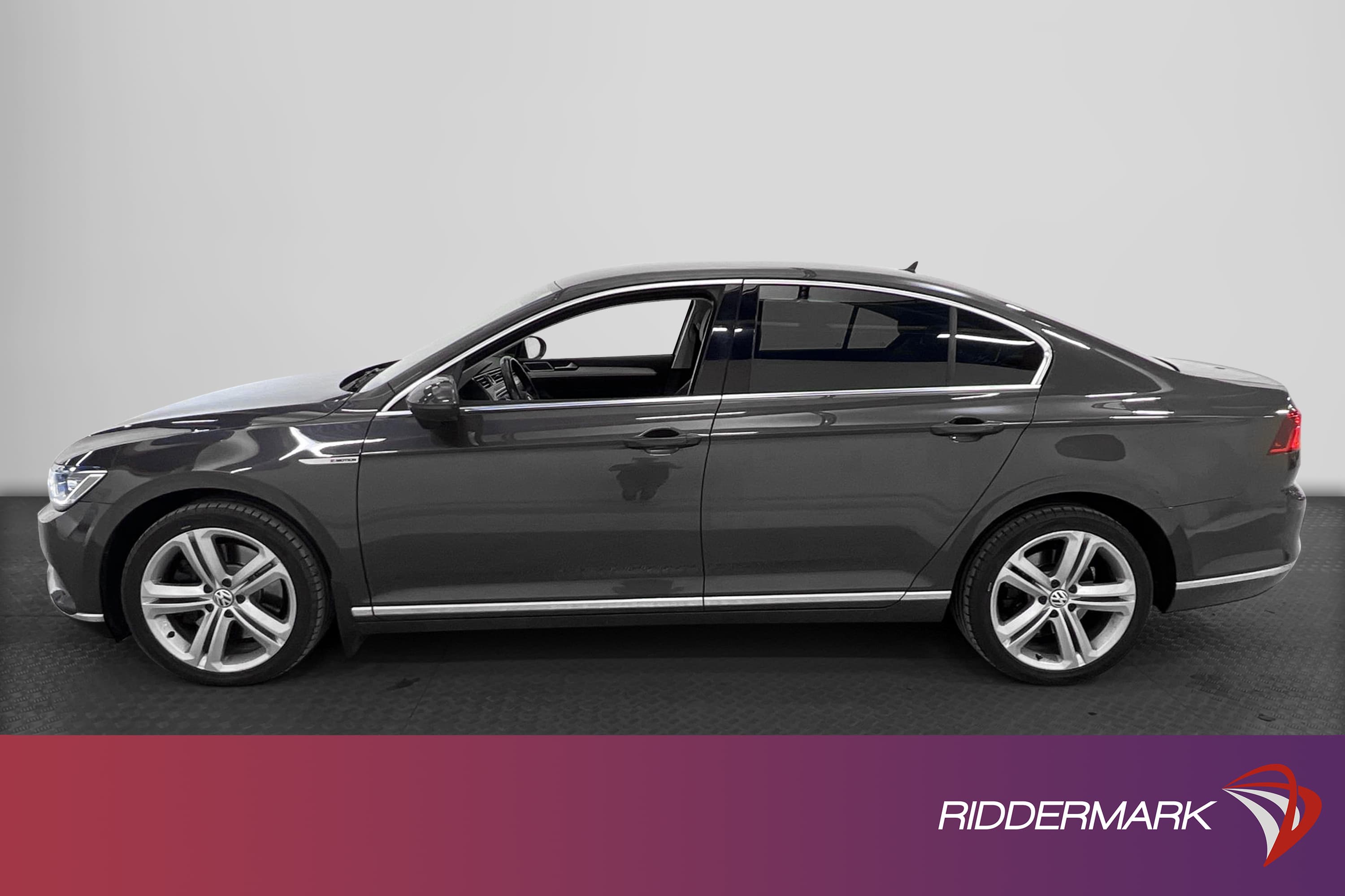 Volkswagen Passat BiTurbo 240hk 4M