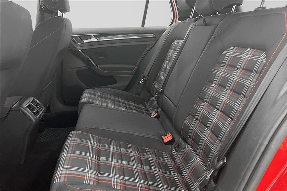 Volkswagen Golf GTI Performance 230hk Pluspaketinteriör