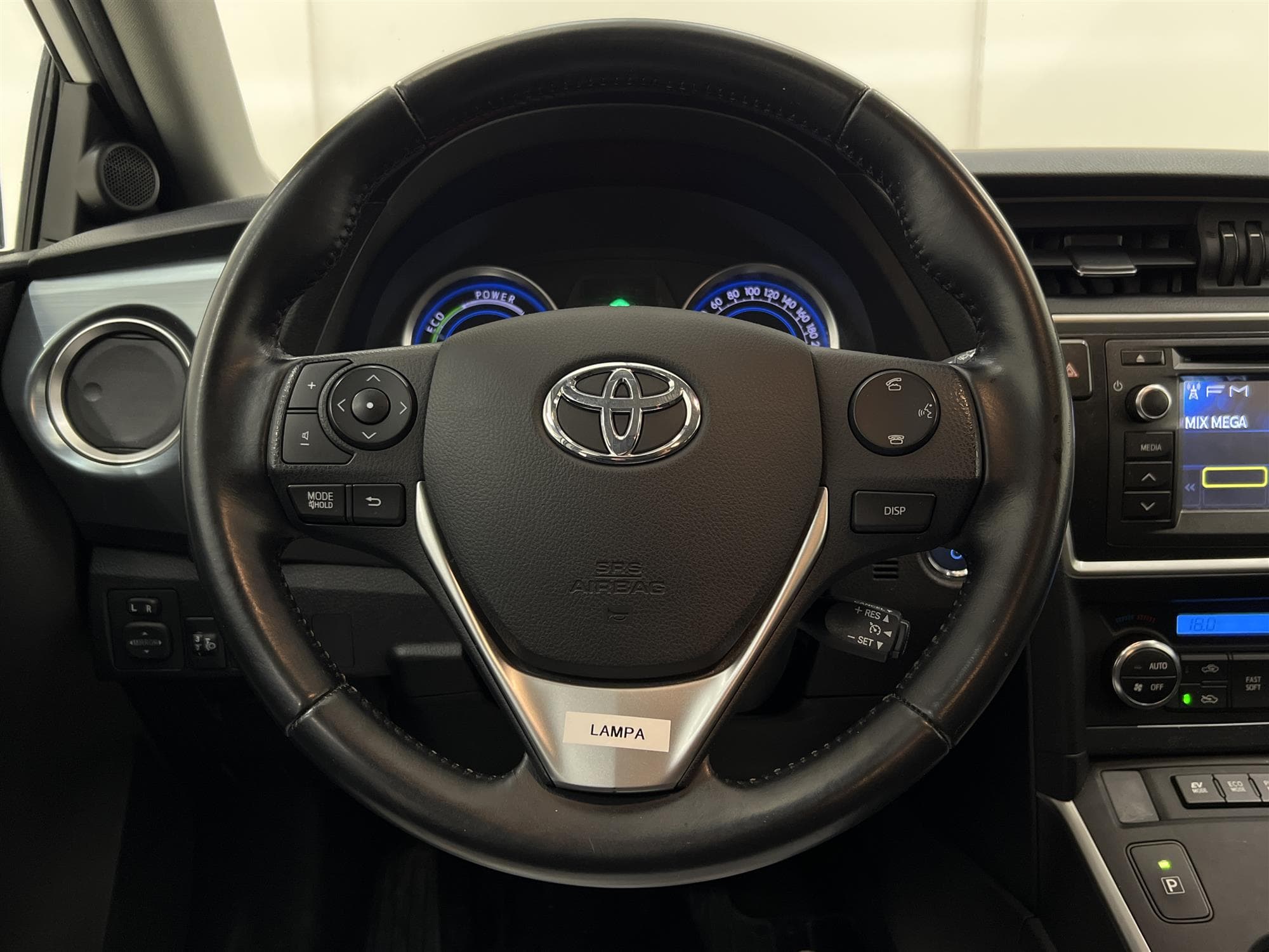 Toyota Auris Hybrid 136hk  M&K-Värmare B-Kamera Nyservad