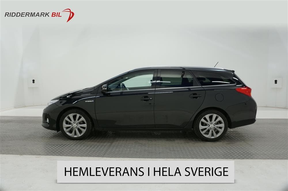 Toyota Auris 1.8 HSD Touring Sports 136hk