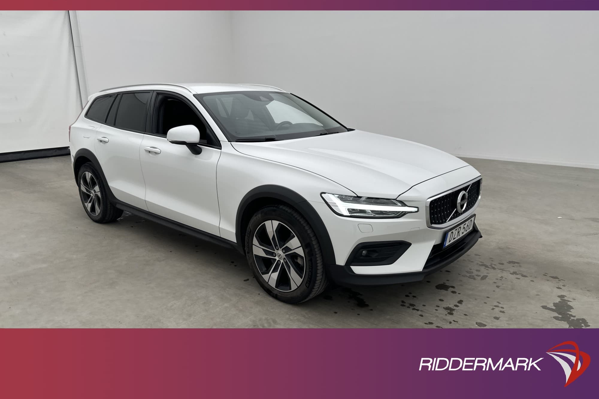 Volvo V60 Cross Country D4 AWD