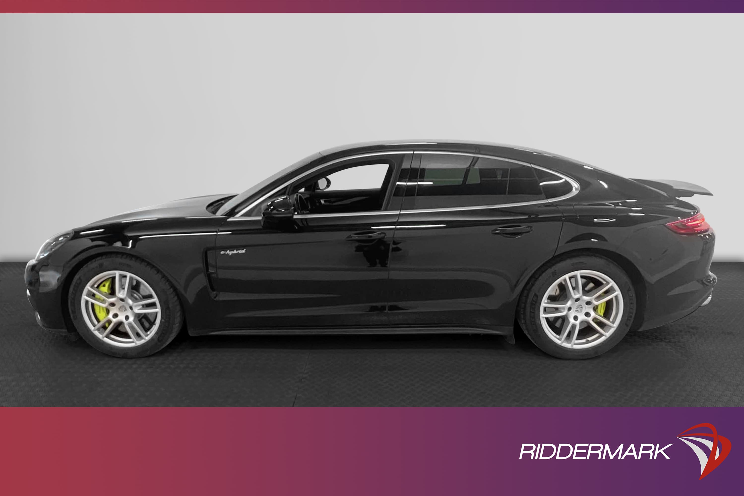 Porsche Panamera 4 E-Hybrid 462hk Sport Chrono Navi Skinn
