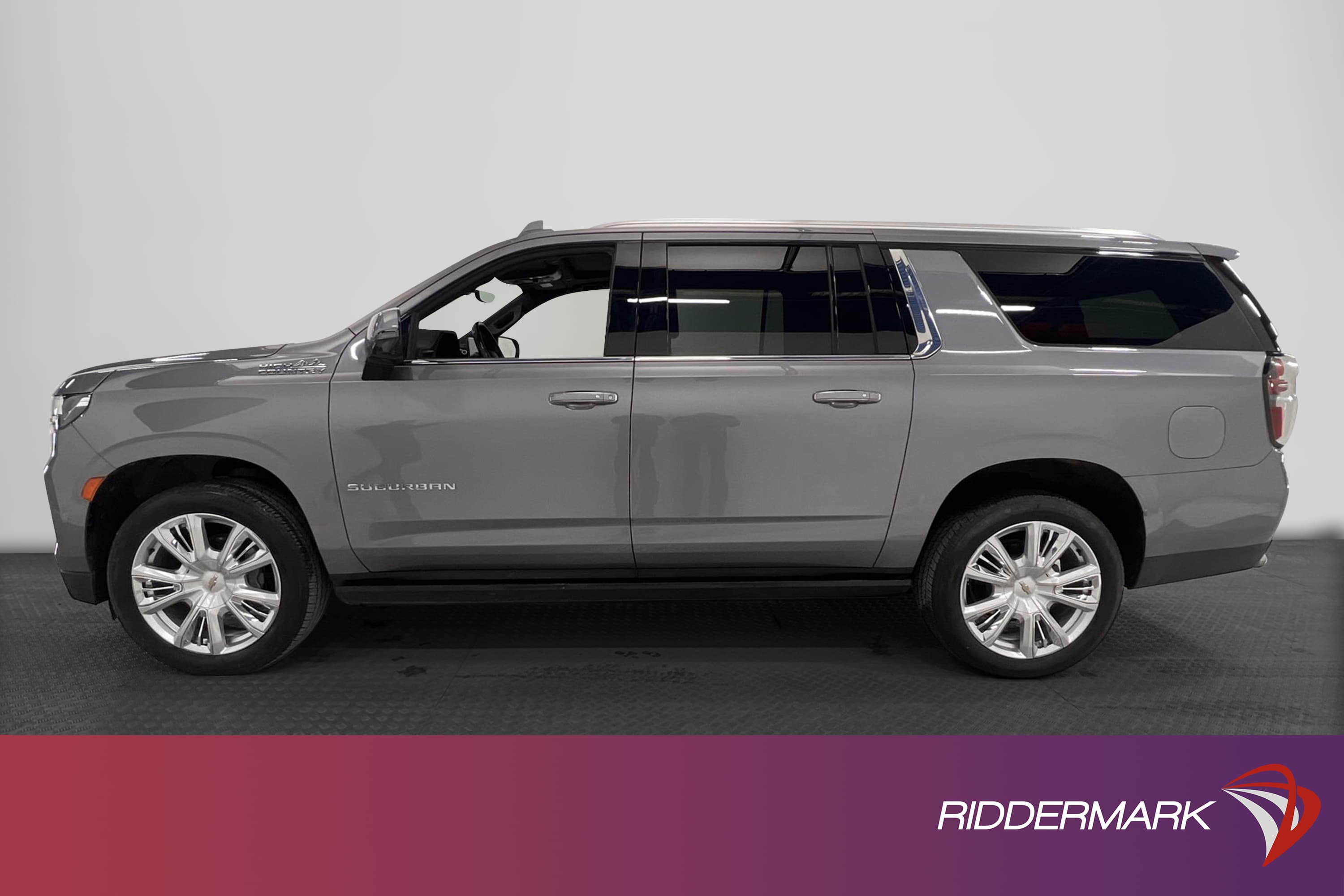 Chevrolet Suburban High Country 6.2 Automat 426hk Bose Pano