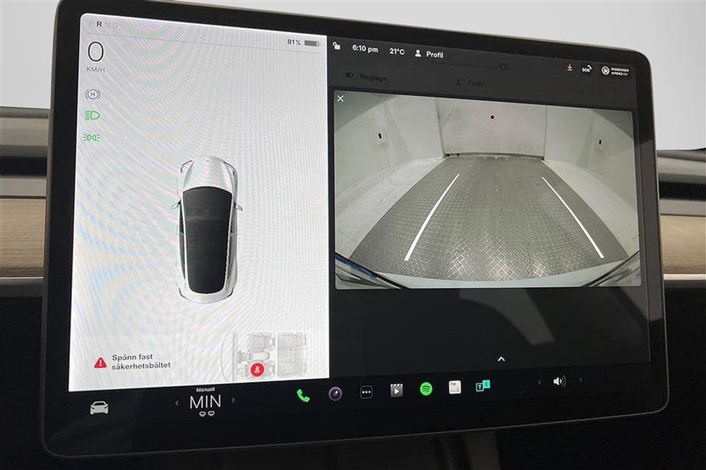 Tesla Model 3 Standard Range Plus 258hk Svensksåld Autopilotinteriör