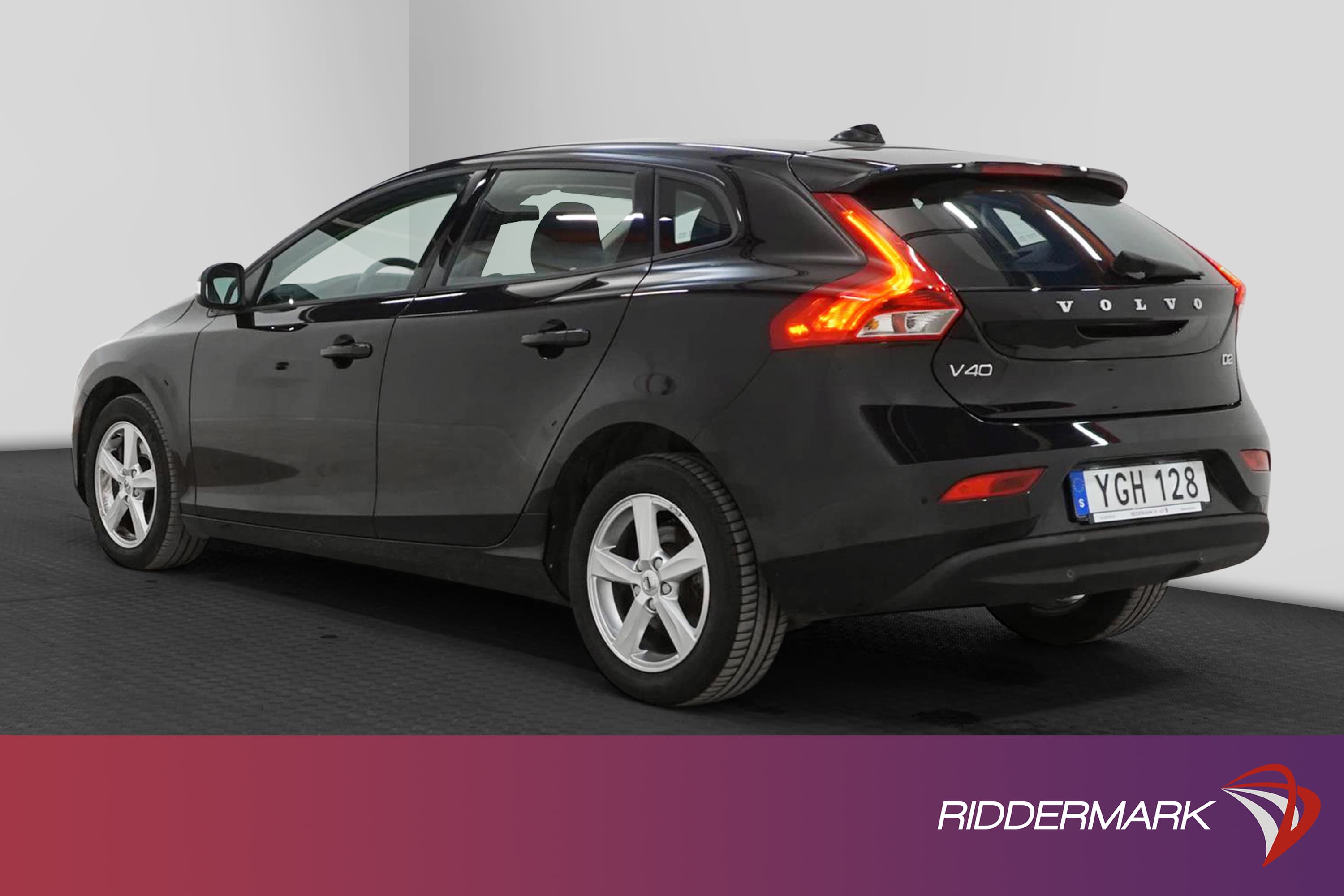 Volvo V40 D2 120hk Kinetic VOC Värmare Välserv PDC 0,38l/mil
