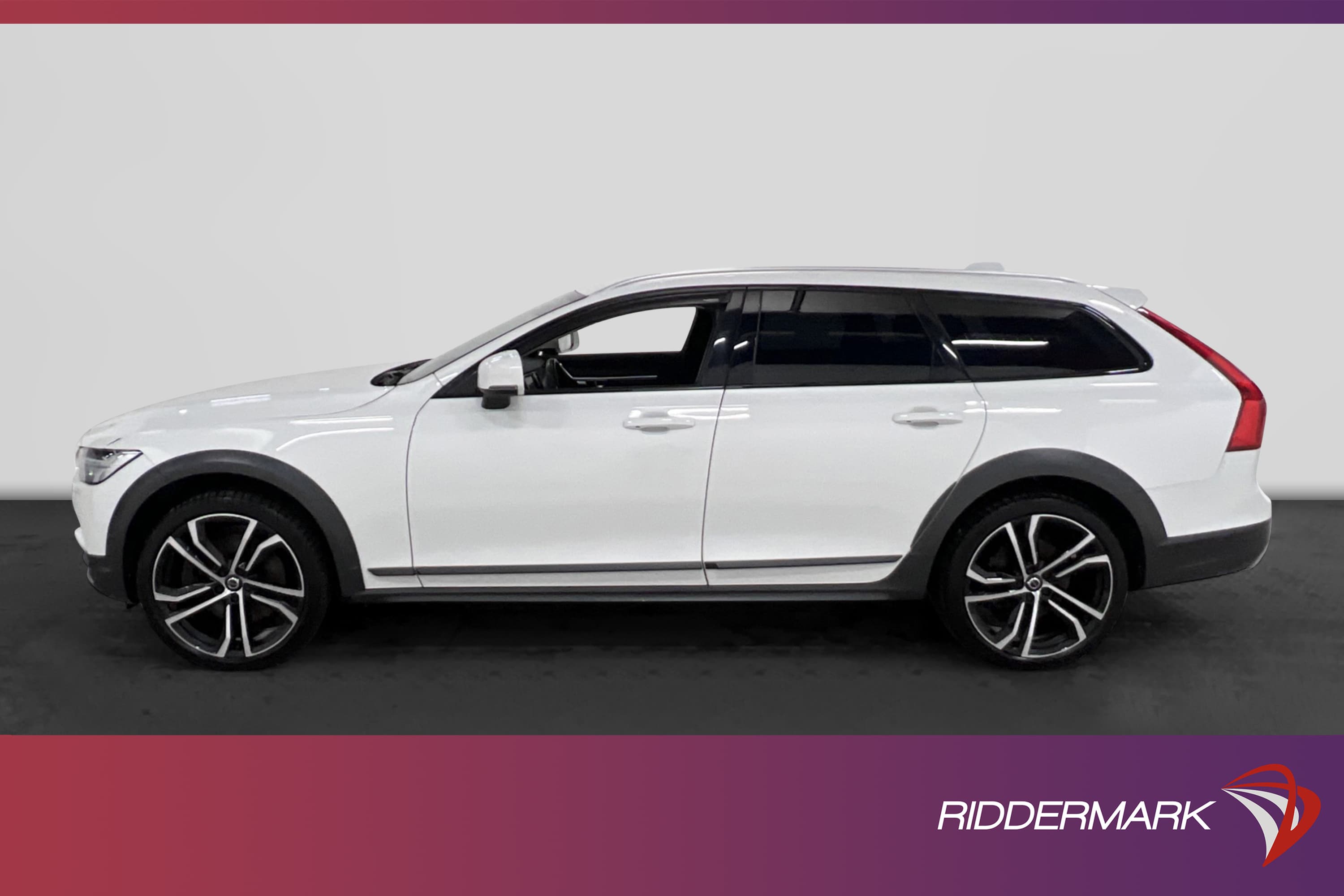 Volvo V90 Cross Country D4 AWD
